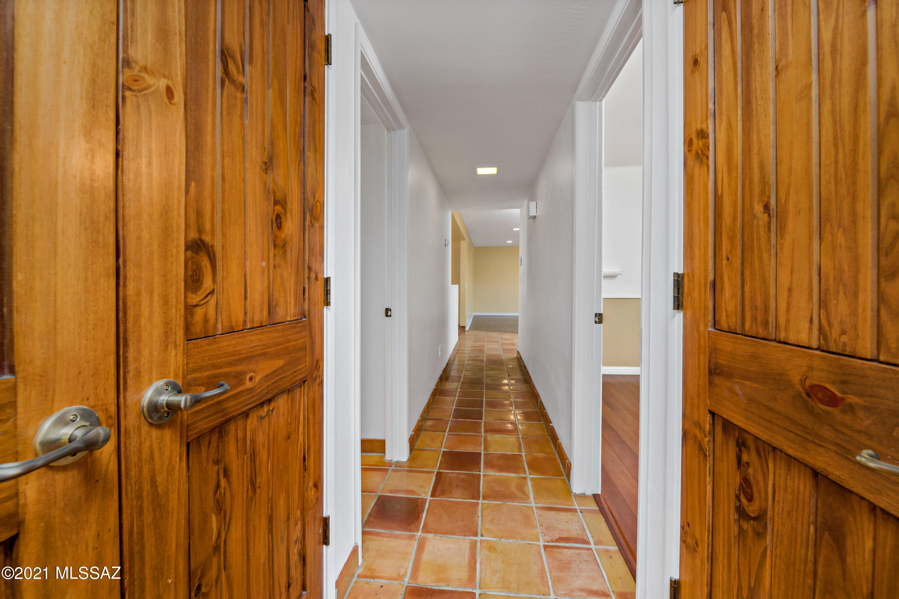 El Conquistador Estates - Residential Lease