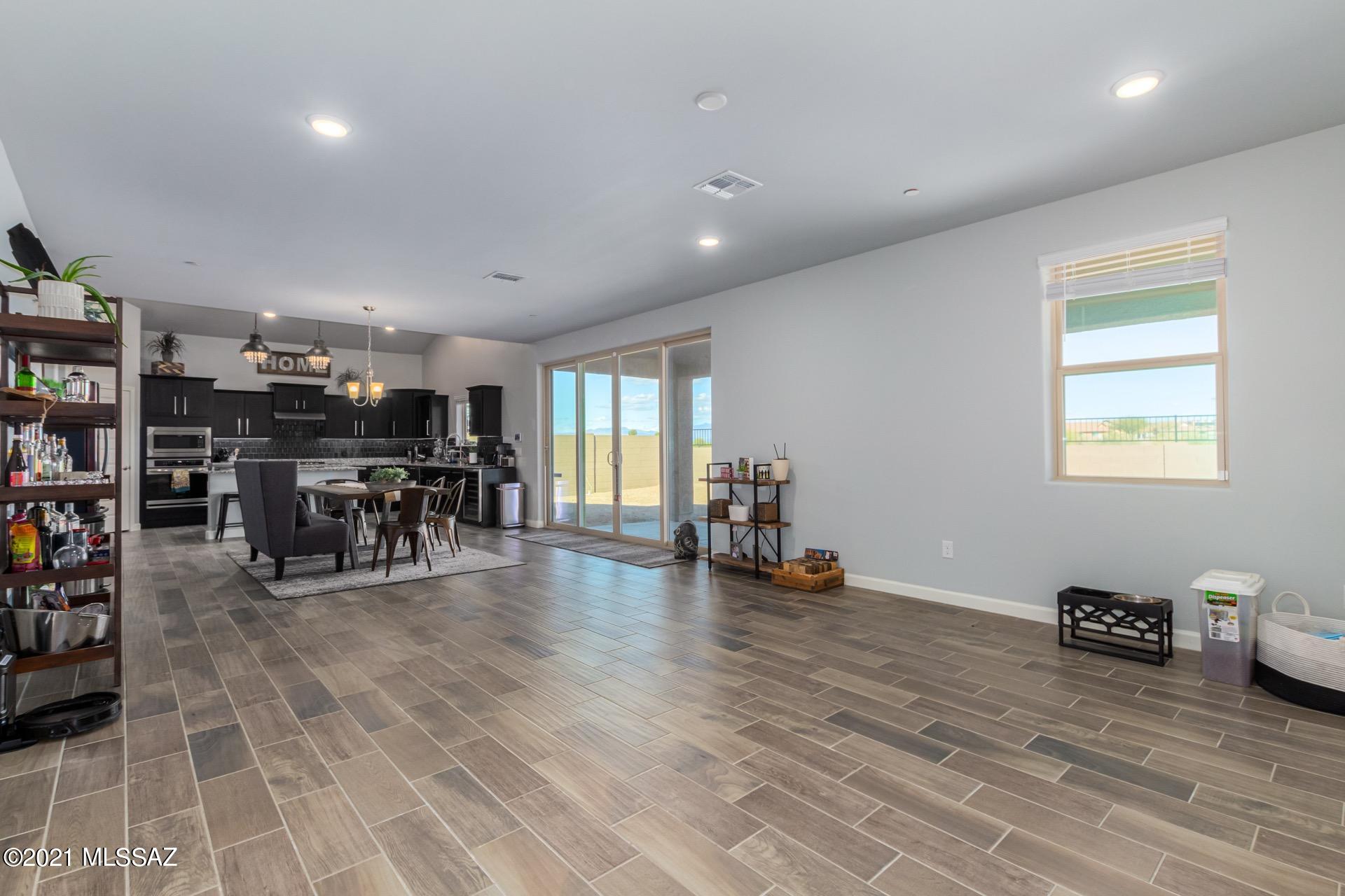 New Tucson Unit NO. 5 (1-312) - Residential