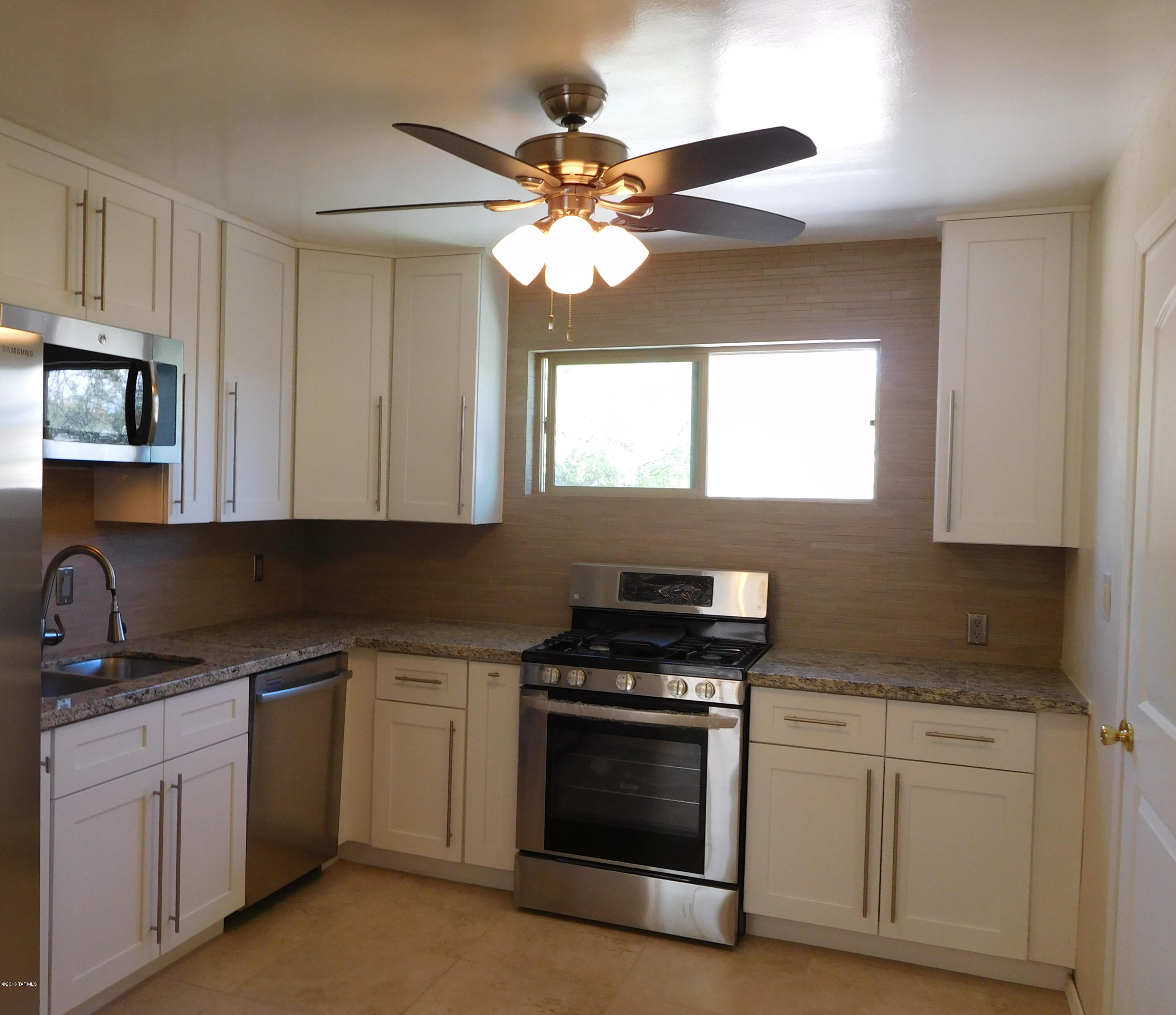 Mission Manor - Residential