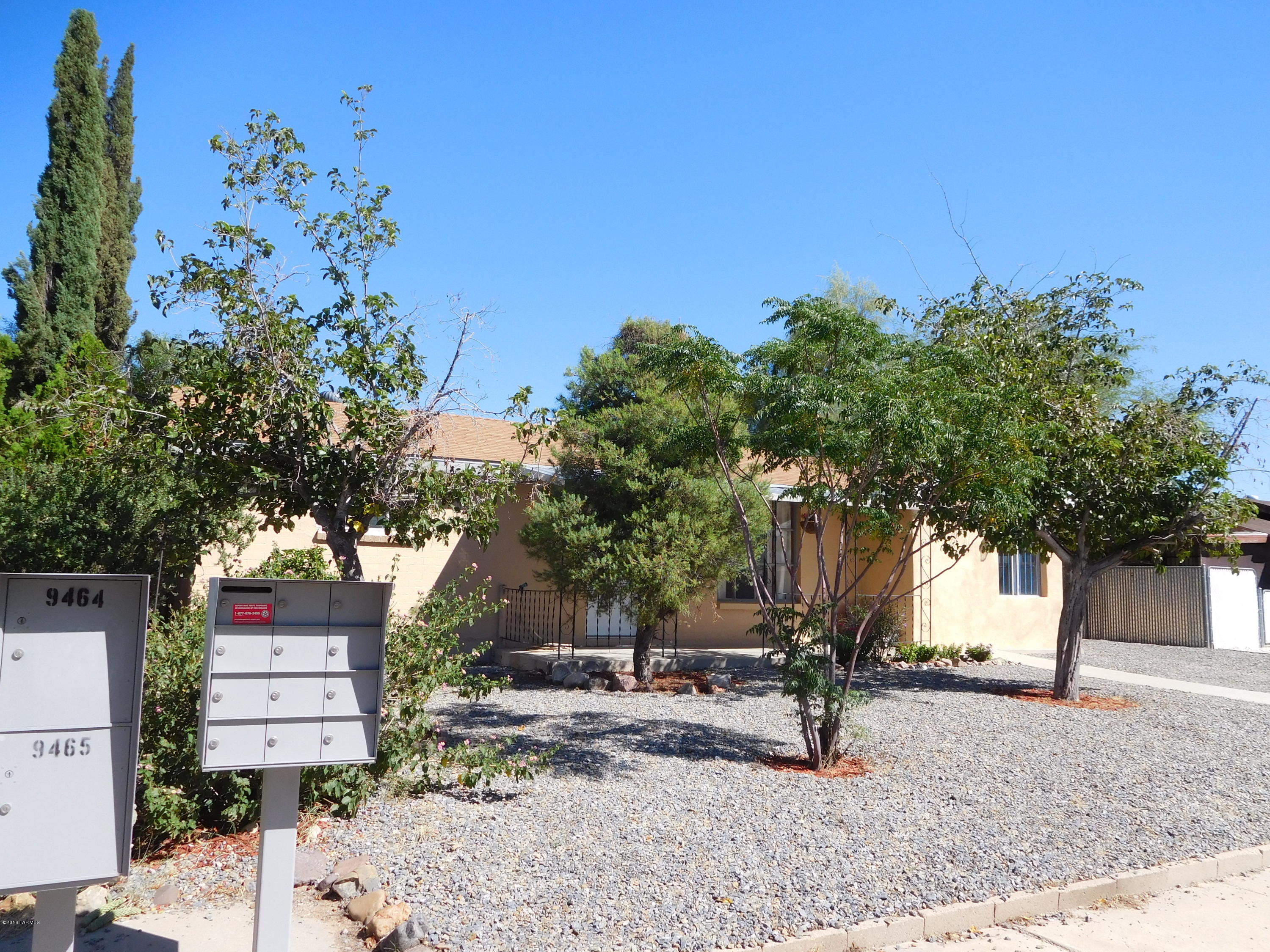 Mission Manor - Residential