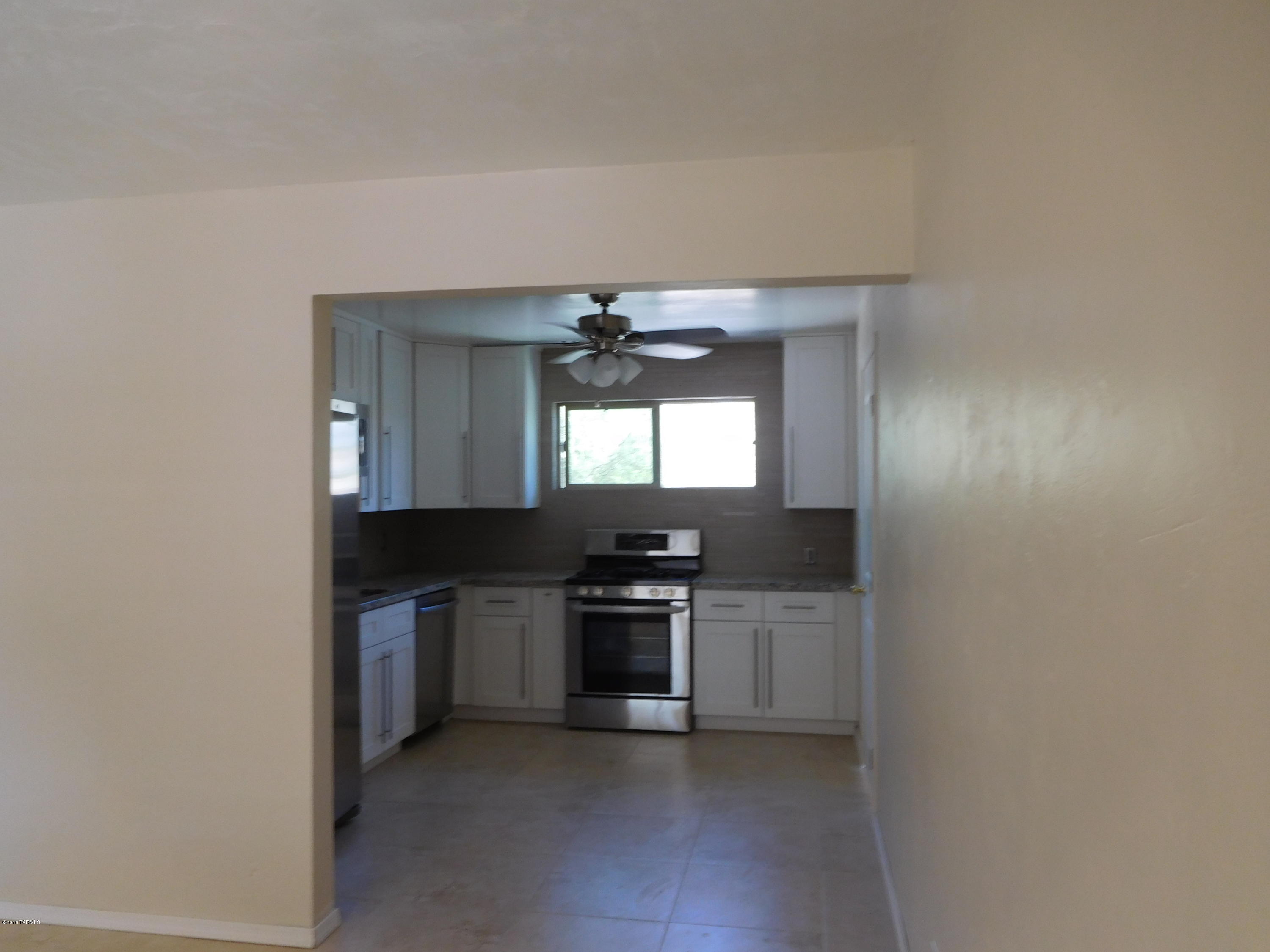 Mission Manor - Residential