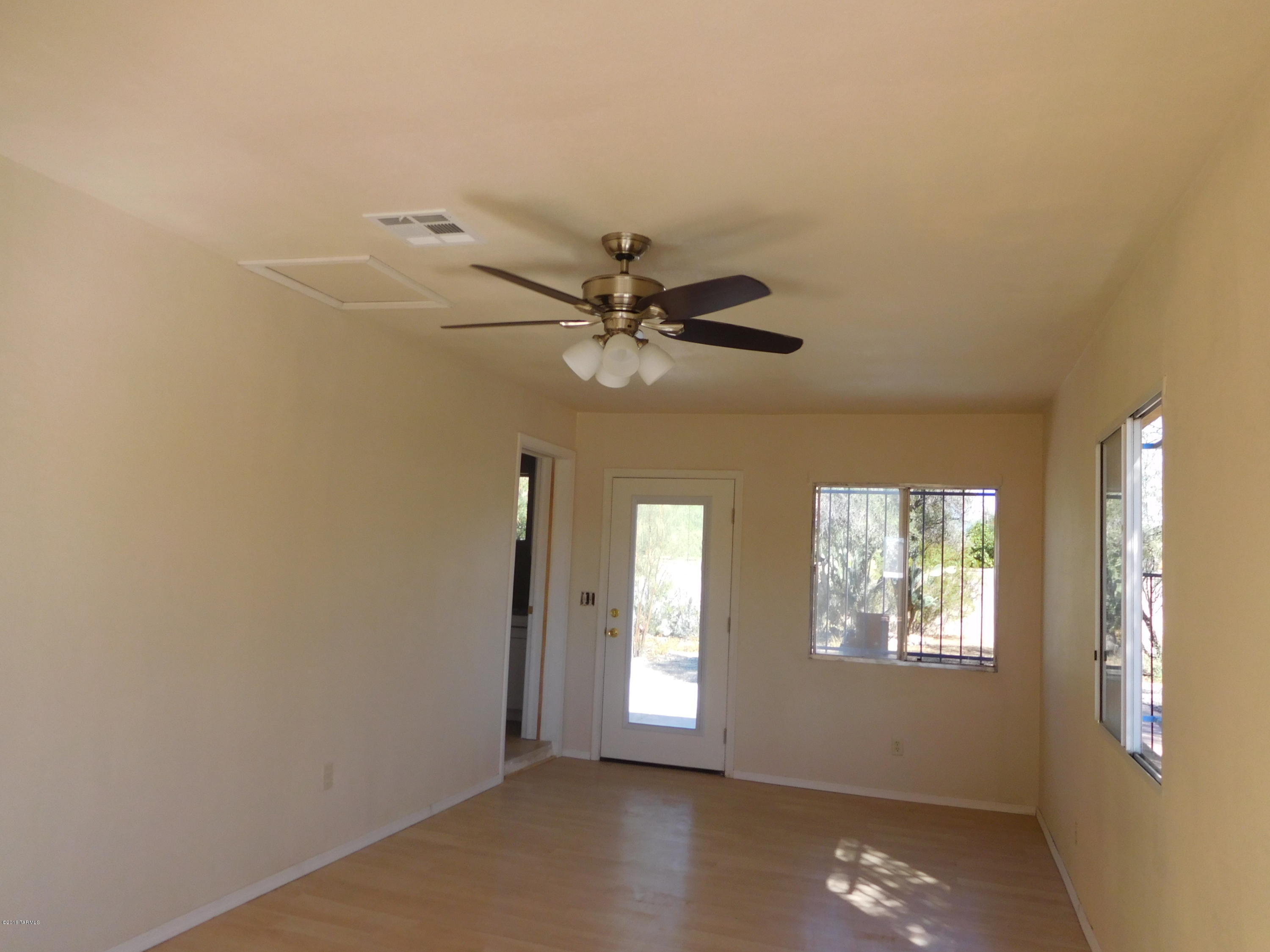 Mission Manor - Residential