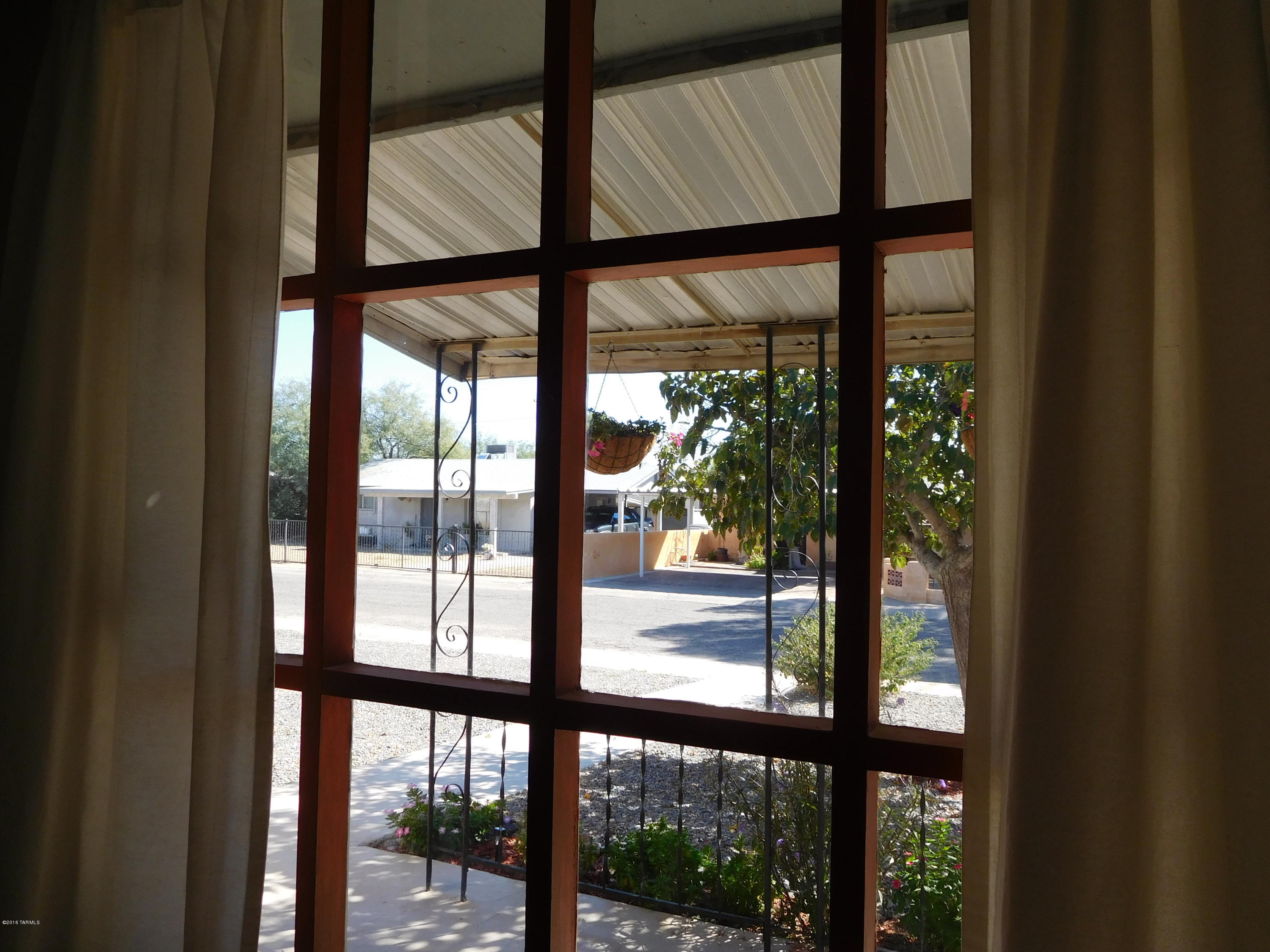 Mission Manor - Residential