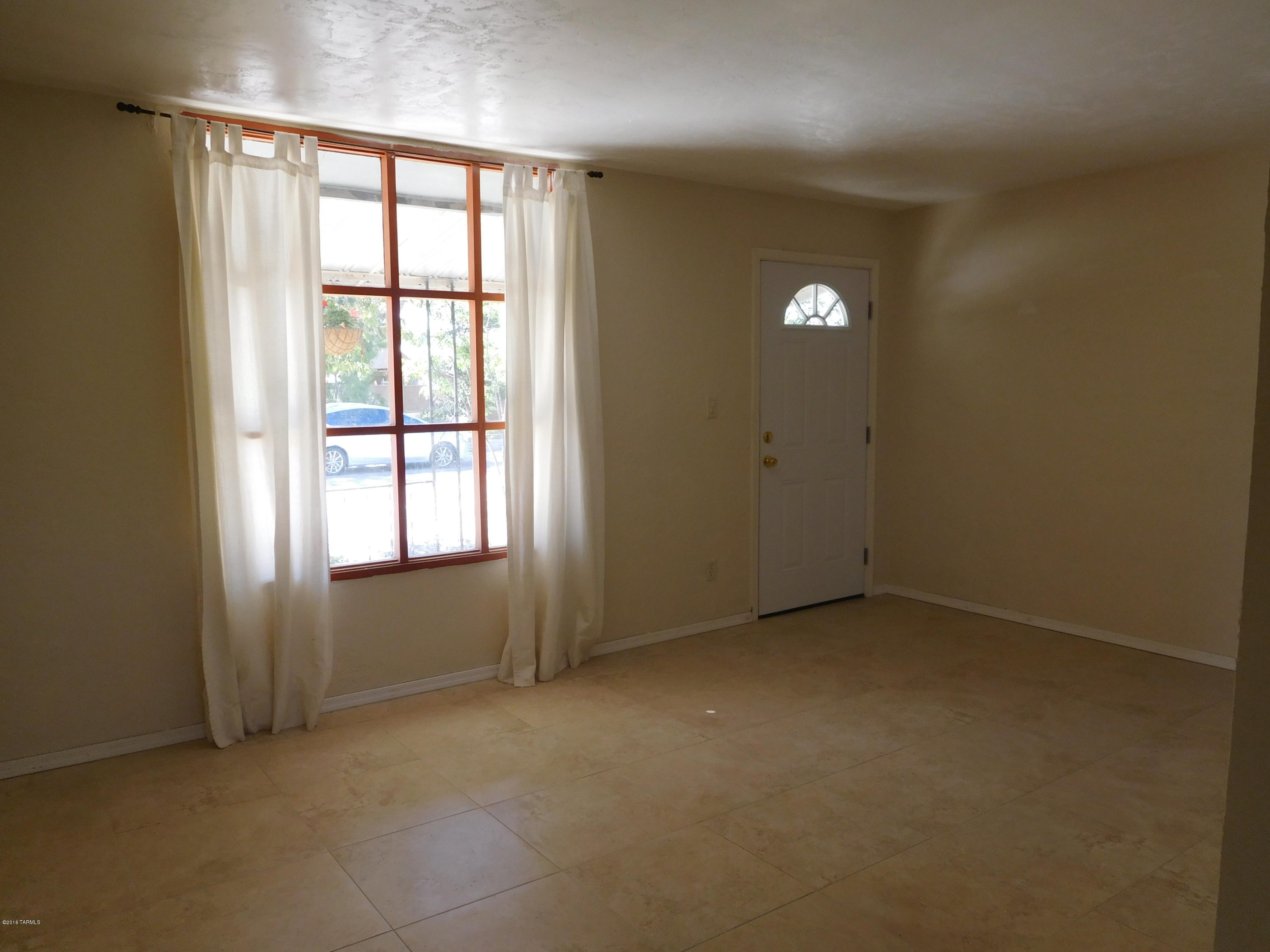 Mission Manor - Residential
