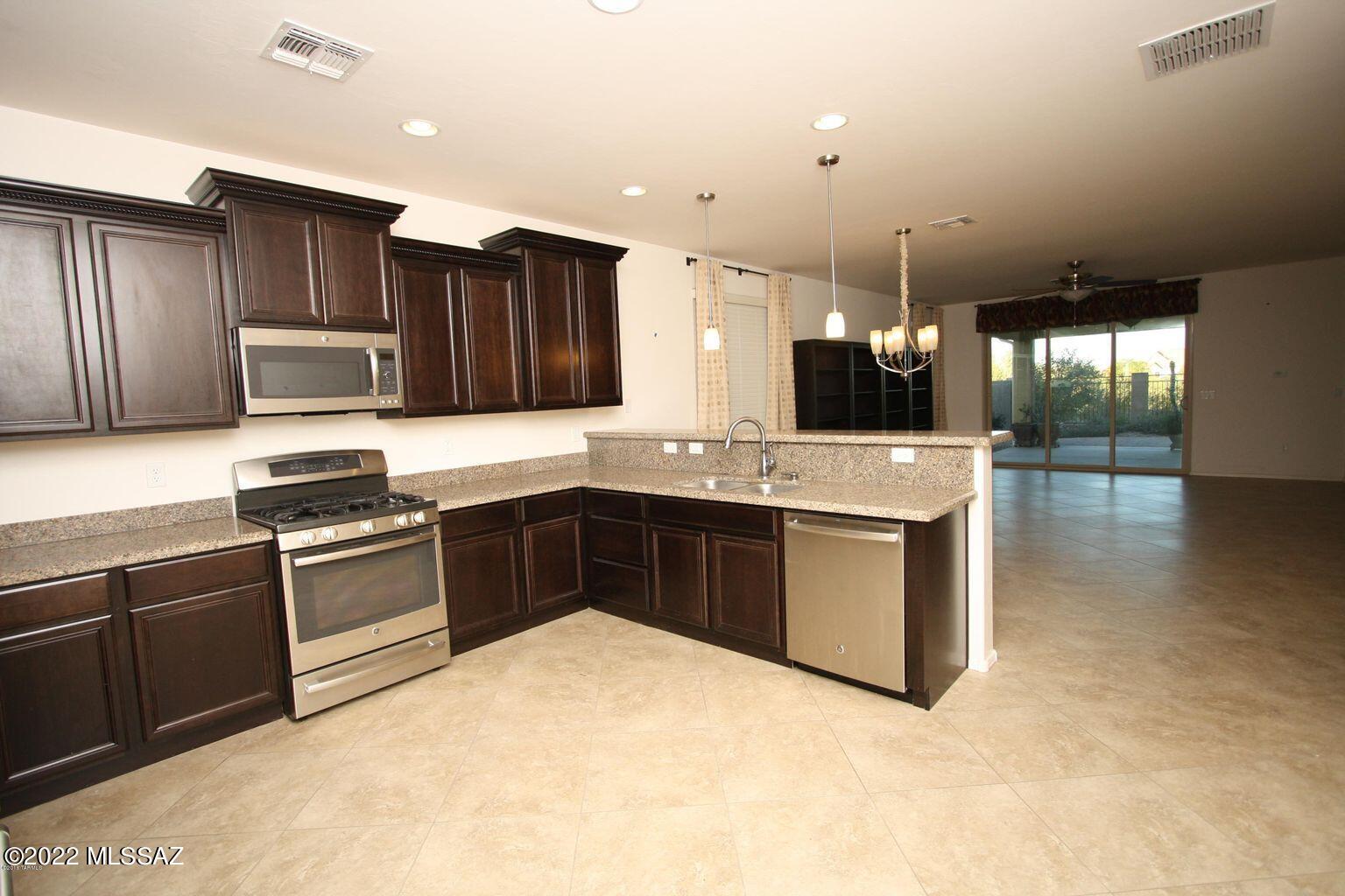 Preserve IV at Dove Mountain (487-529, 535-576, 606-650) - Residential
