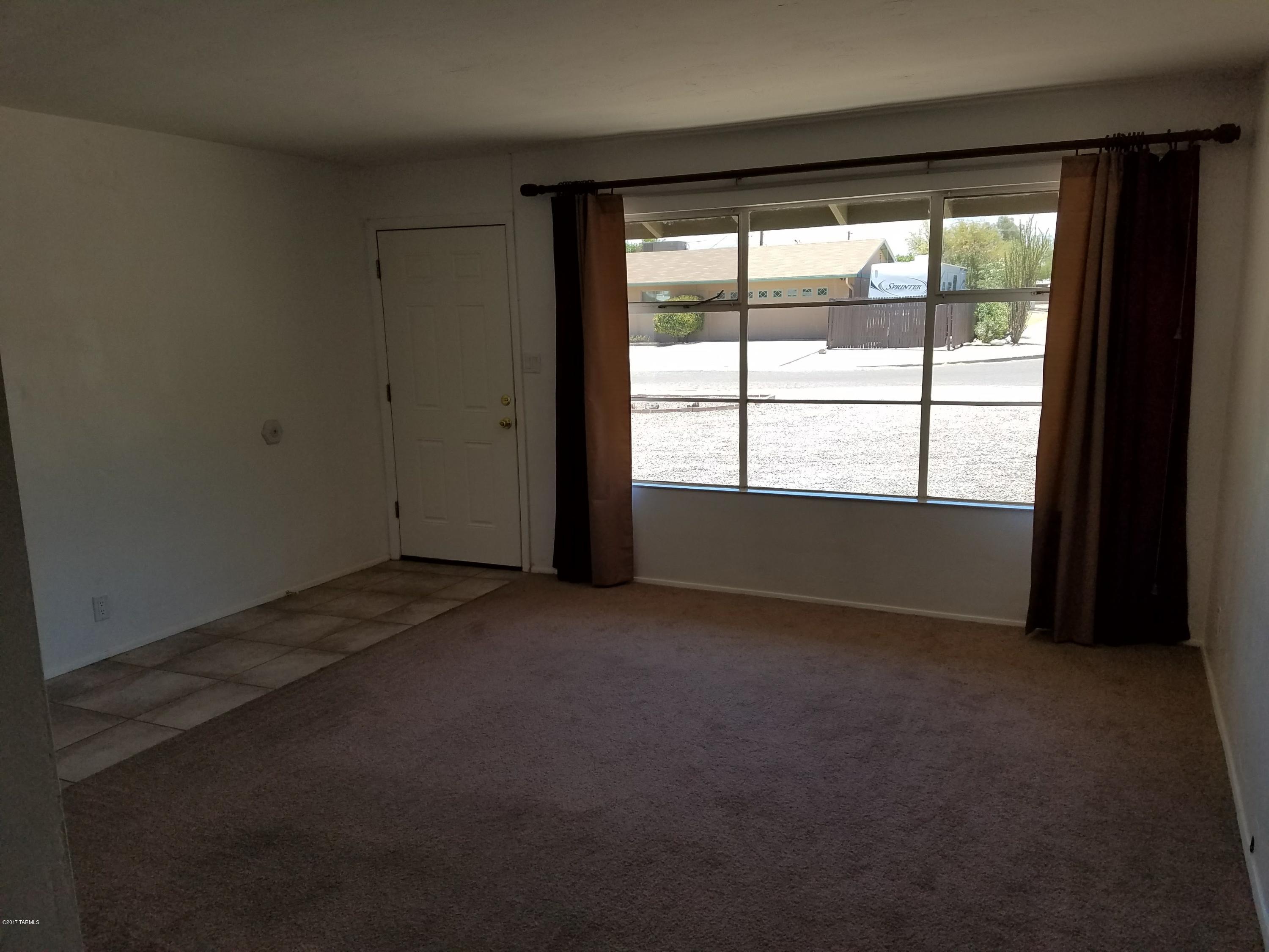 Douglas Terrace (1-69) - Residential Lease