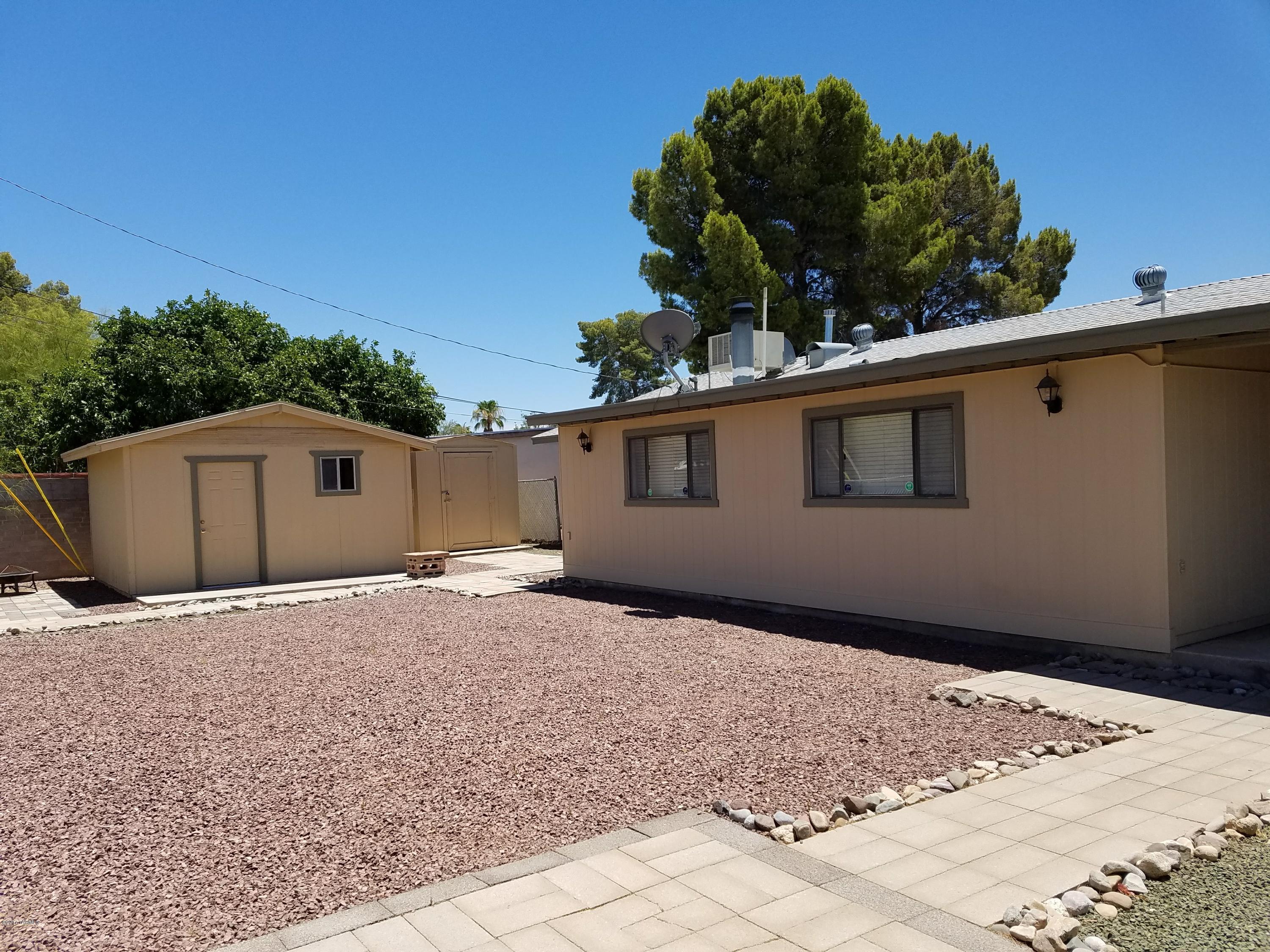 Douglas Terrace (1-69) - Residential Lease