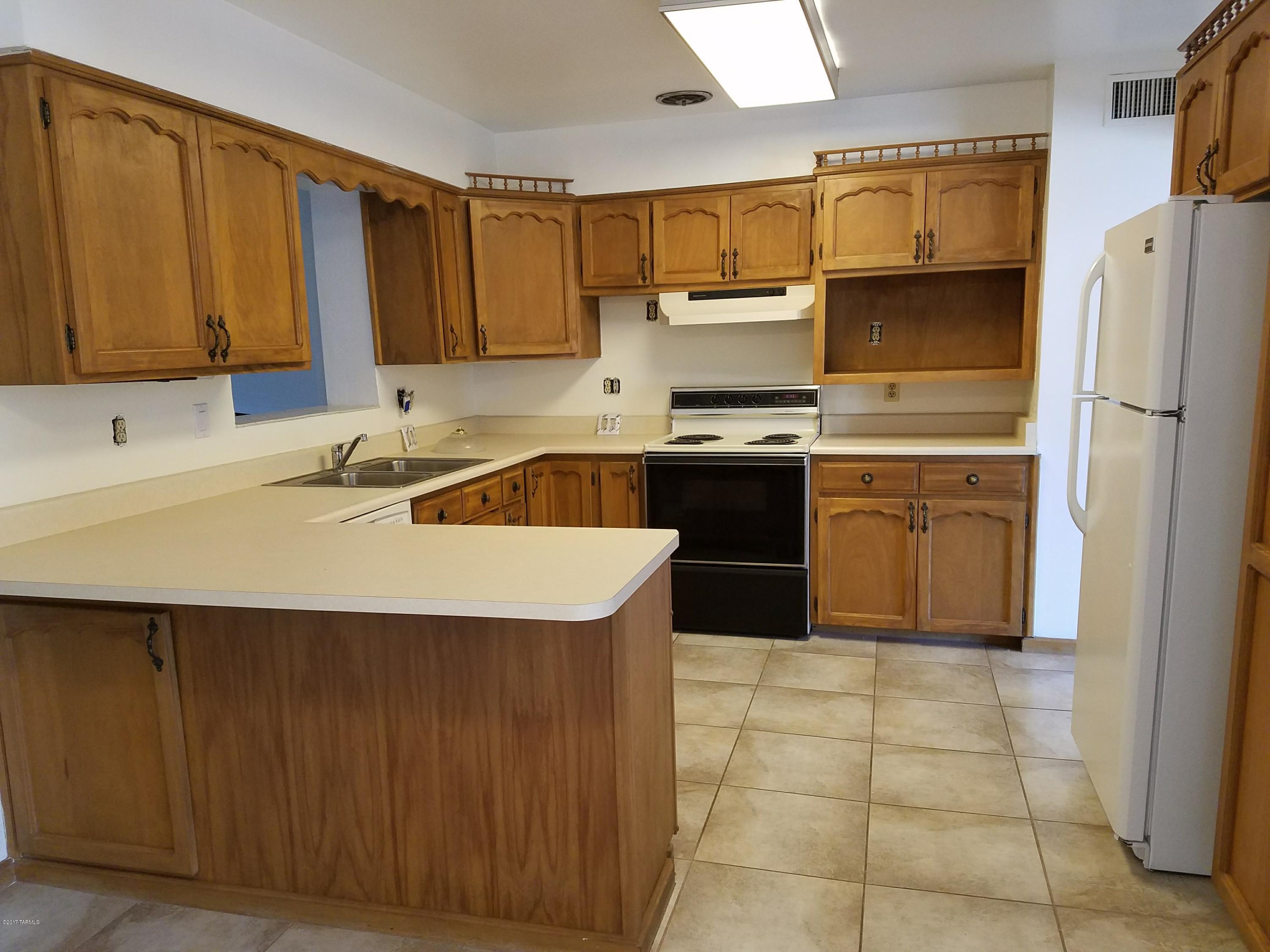 Douglas Terrace (1-69) - Residential Lease