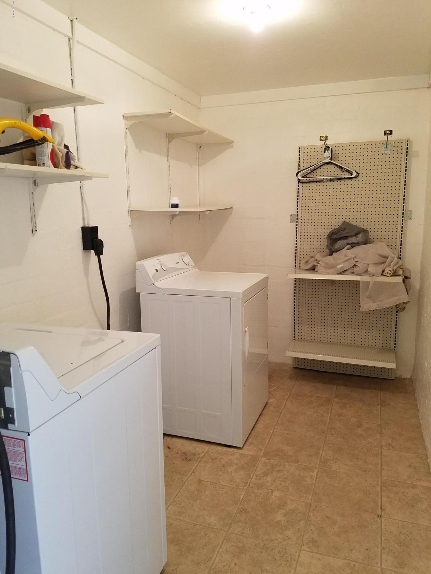 Douglas Terrace (1-69) - Residential Lease