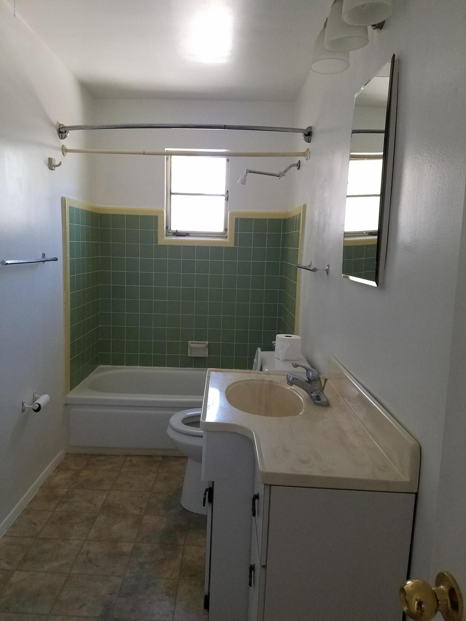 Douglas Terrace (1-69) - Residential Lease