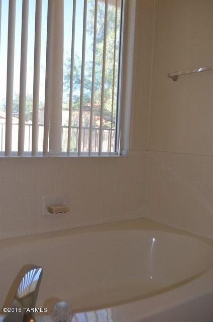 Sonrisa (1-121) - Residential Lease