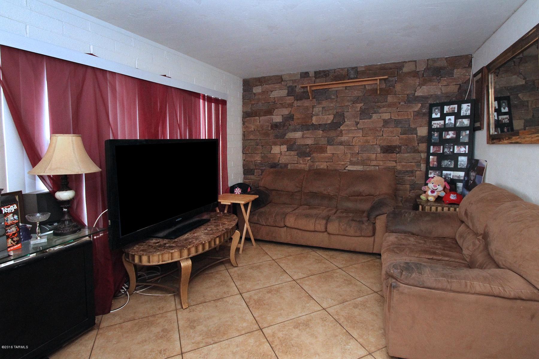 Bronx Park - Residential Income