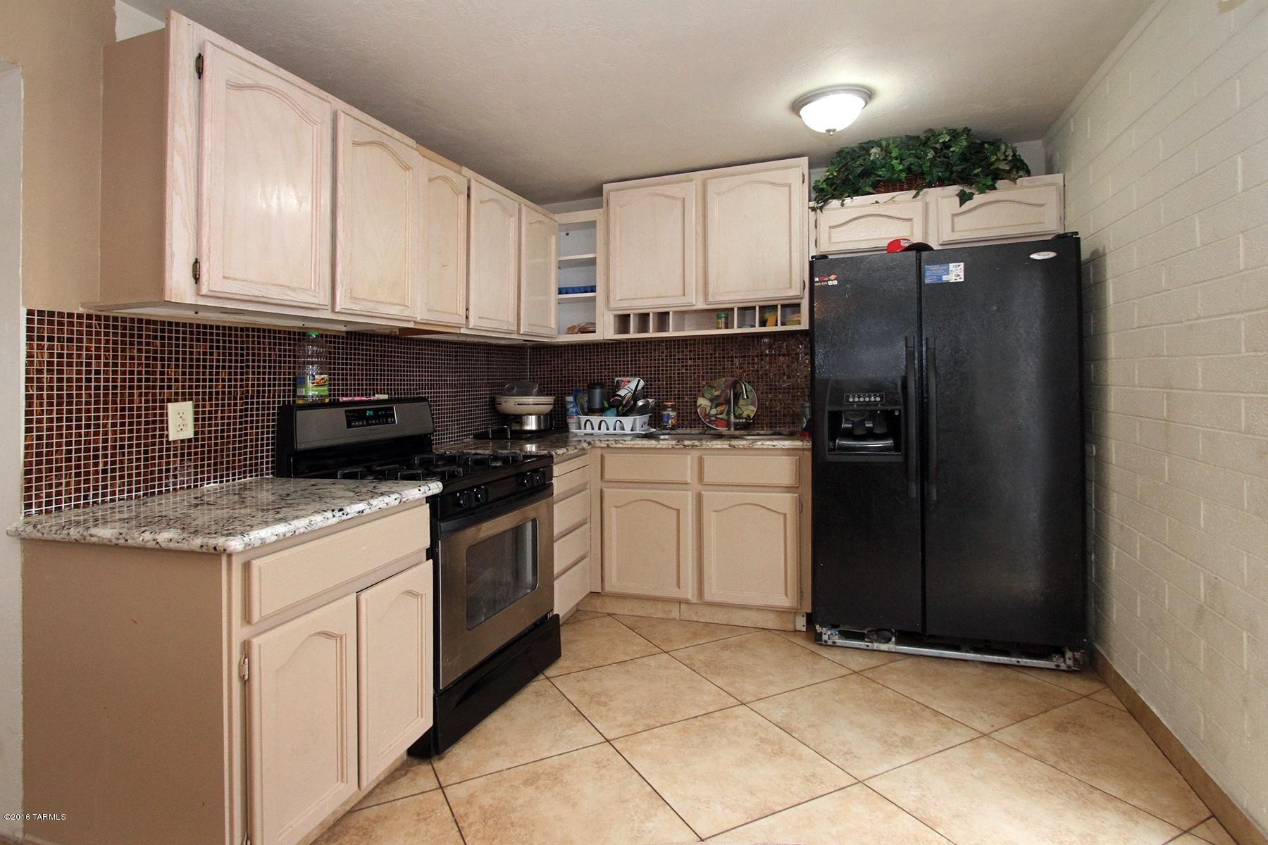 Bronx Park - Residential Income
