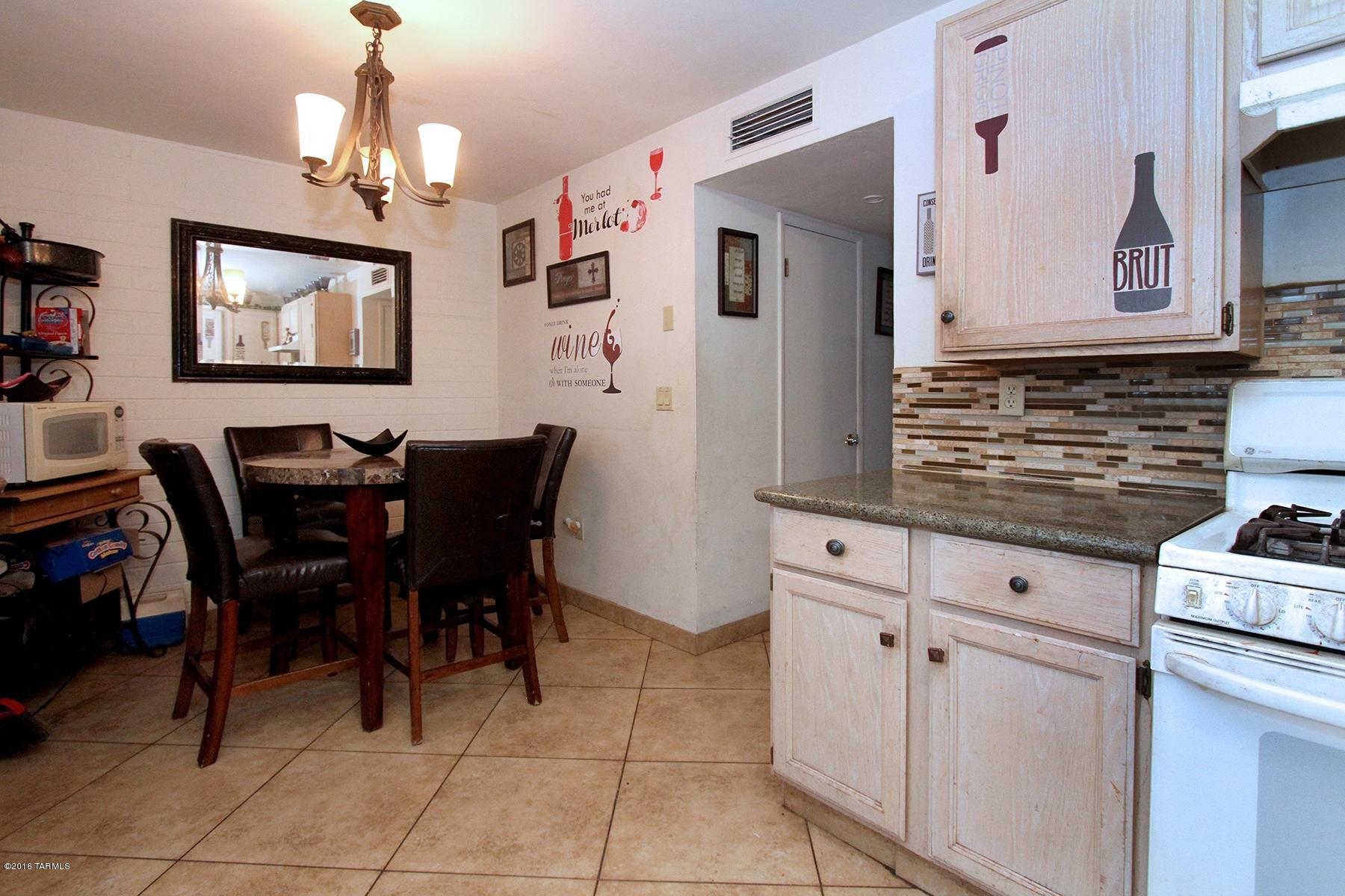 Bronx Park - Residential Income