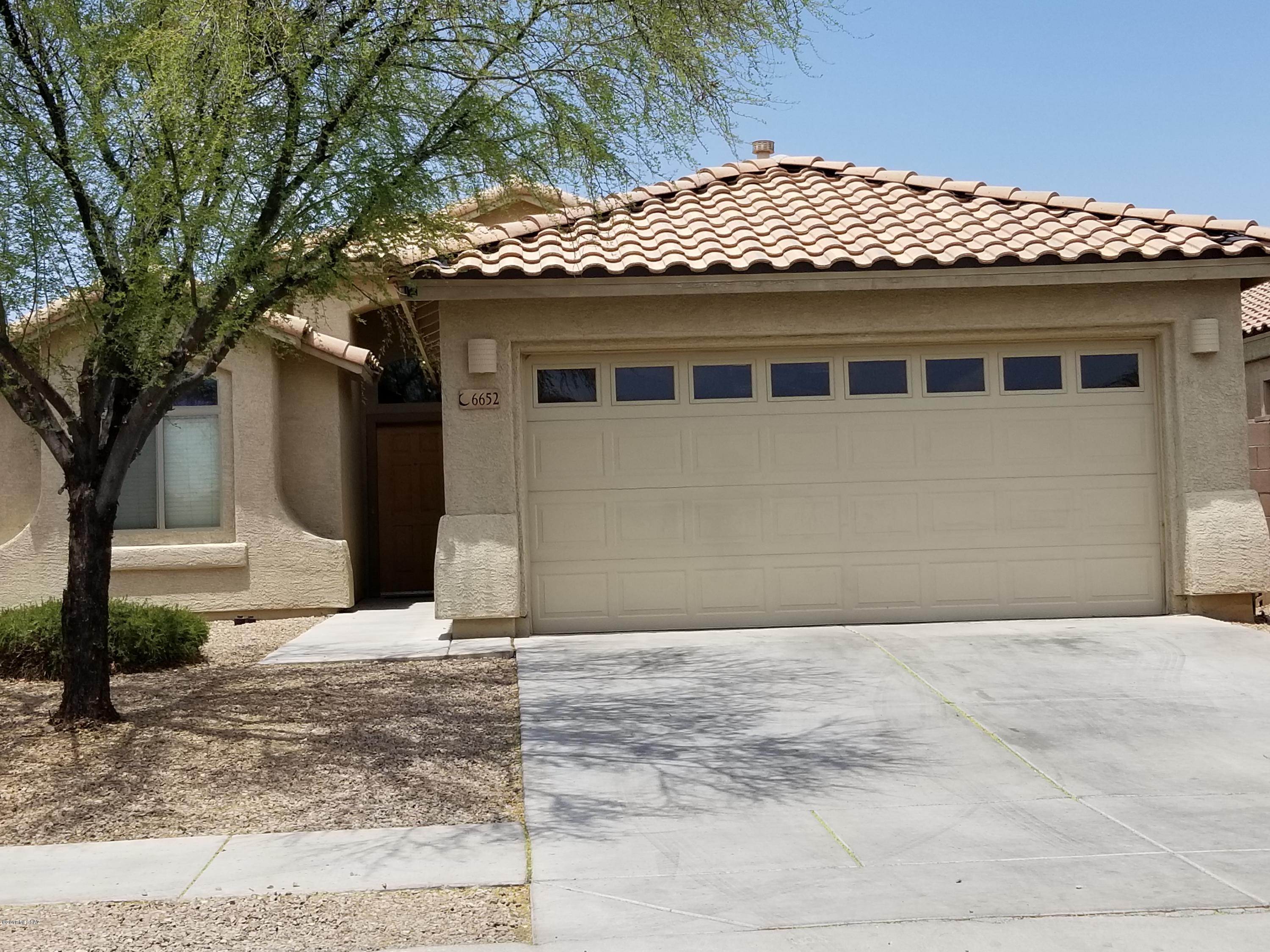 Lovely home in Star Valley.  All appliances are included.  Must see!