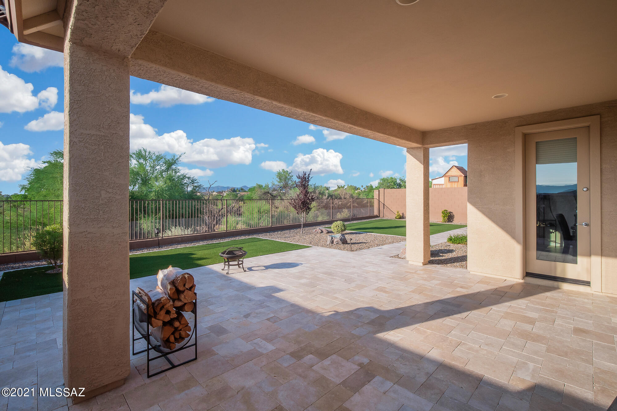 Camino De Oeste SQ20171600112 - Residential