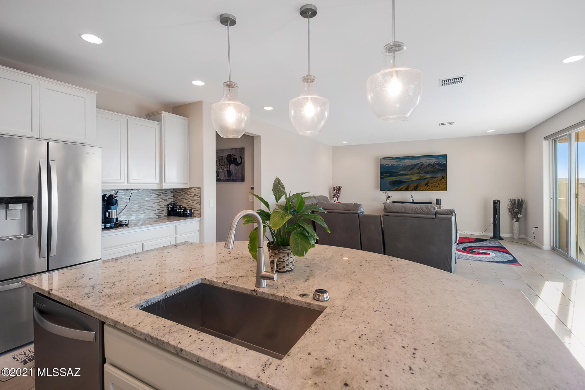 Camino De Oeste SQ20171600112 - Residential