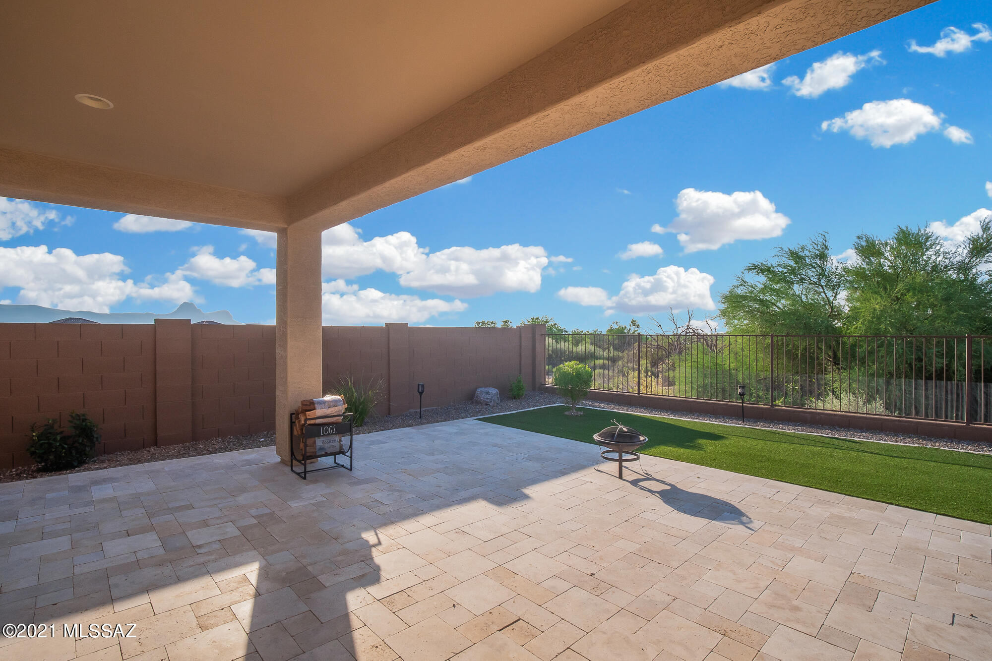 Camino De Oeste SQ20171600112 - Residential