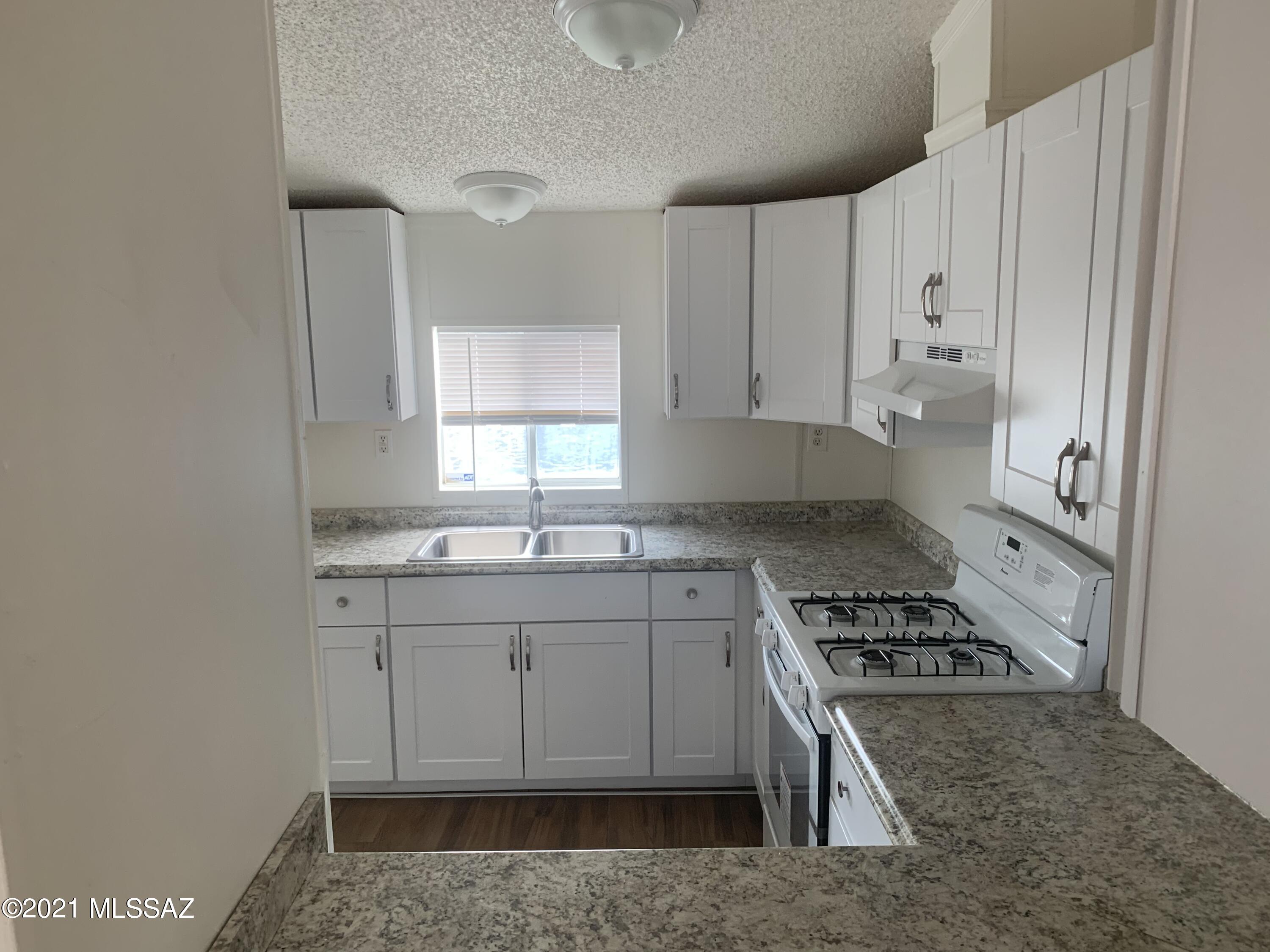 Los Santos Reales  (1-44) - Residential