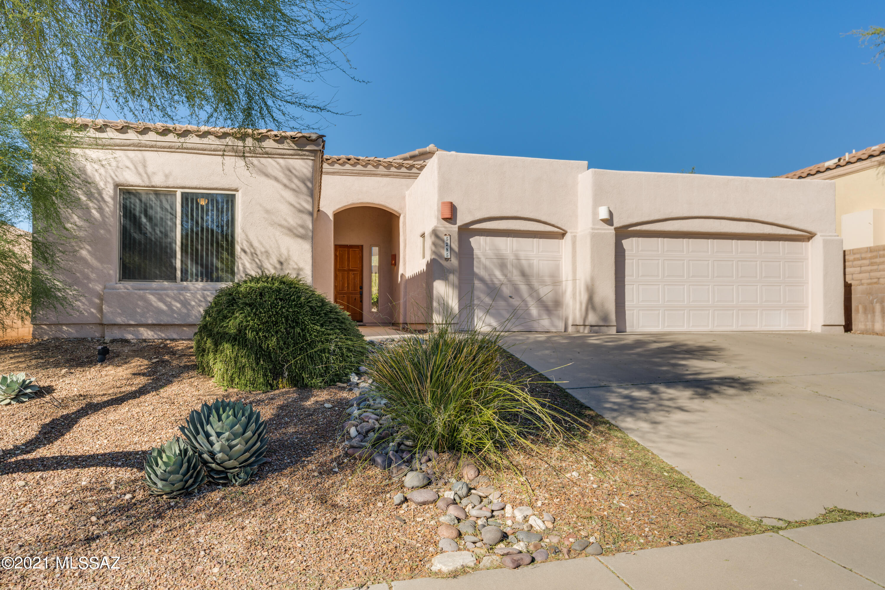 Sabino Hills (1-70) - Residential