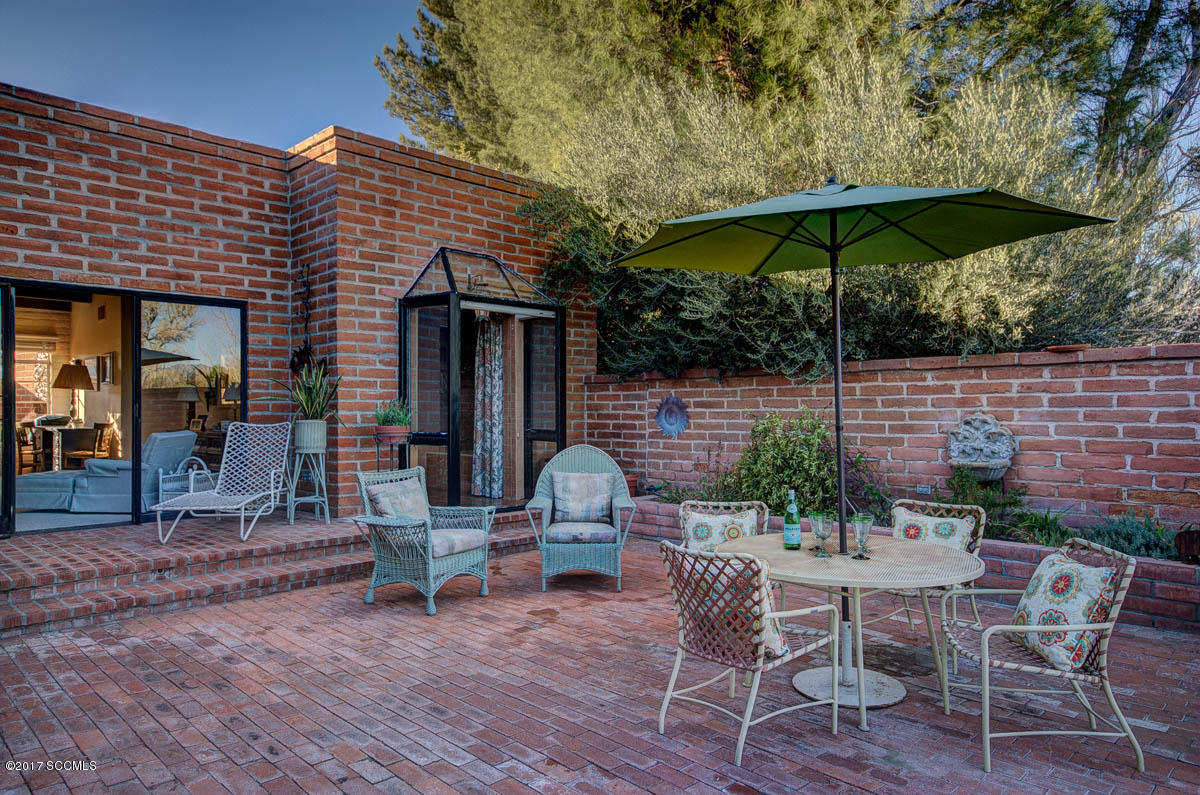 Fairway Villas (1-70) - Residential