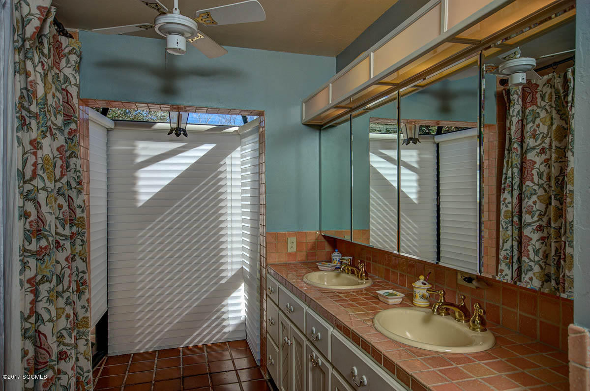 Fairway Villas (1-70) - Residential