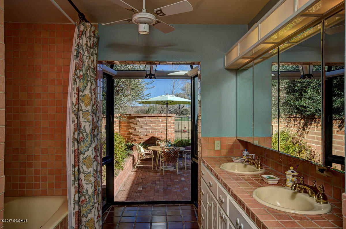 Fairway Villas (1-70) - Residential
