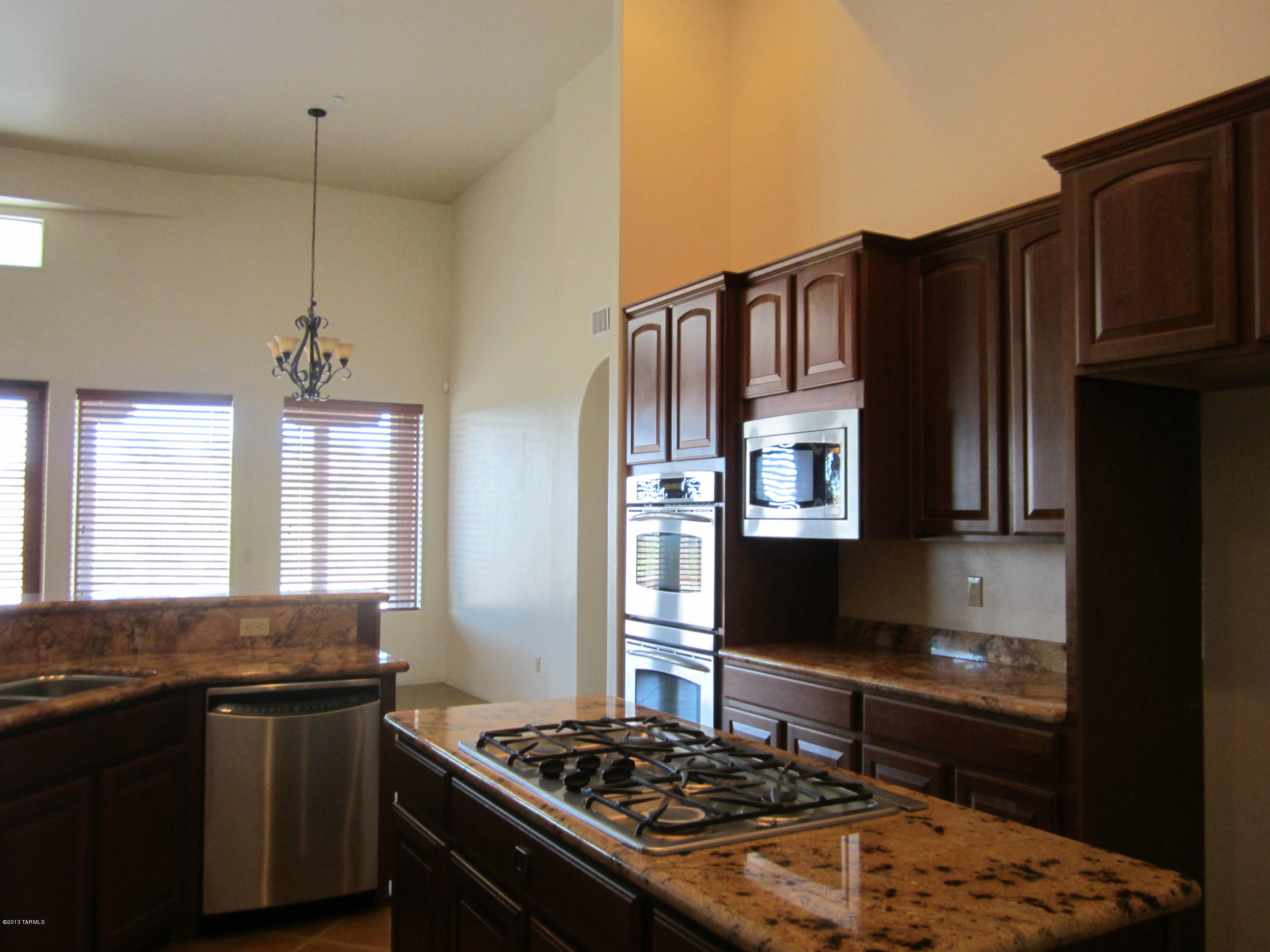 Pusch Ridge Vistas (1-31) - Residential Lease