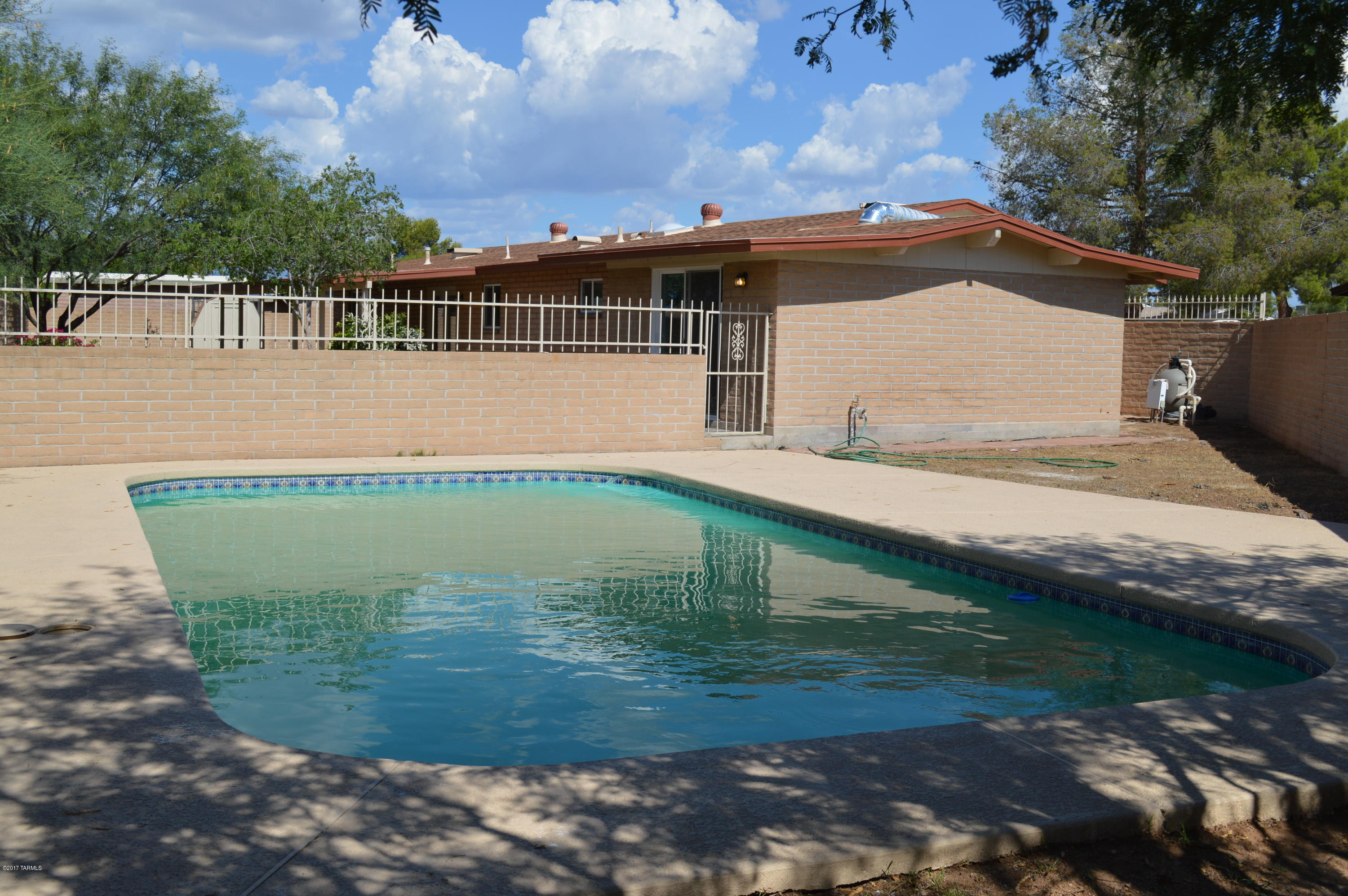 Lincoln Ridge (1-207) - Residential