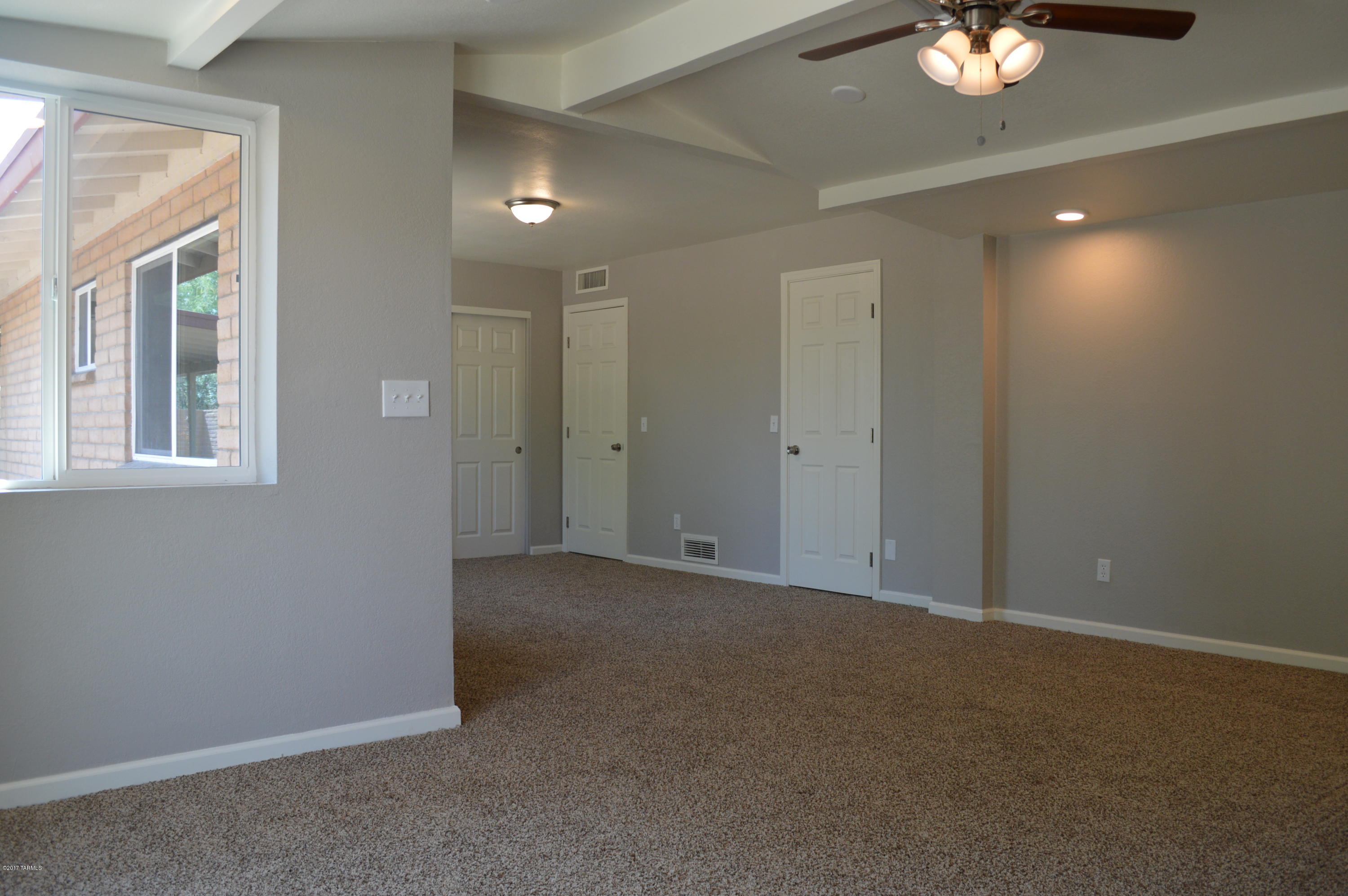 Lincoln Ridge (1-207) - Residential