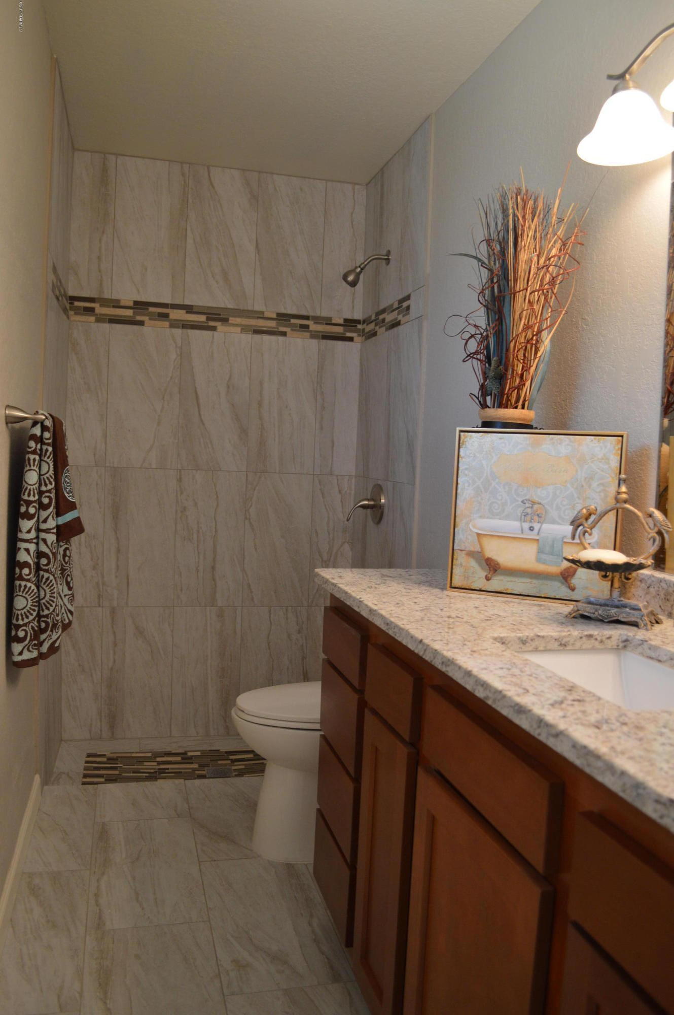 Lincoln Ridge (1-207) - Residential