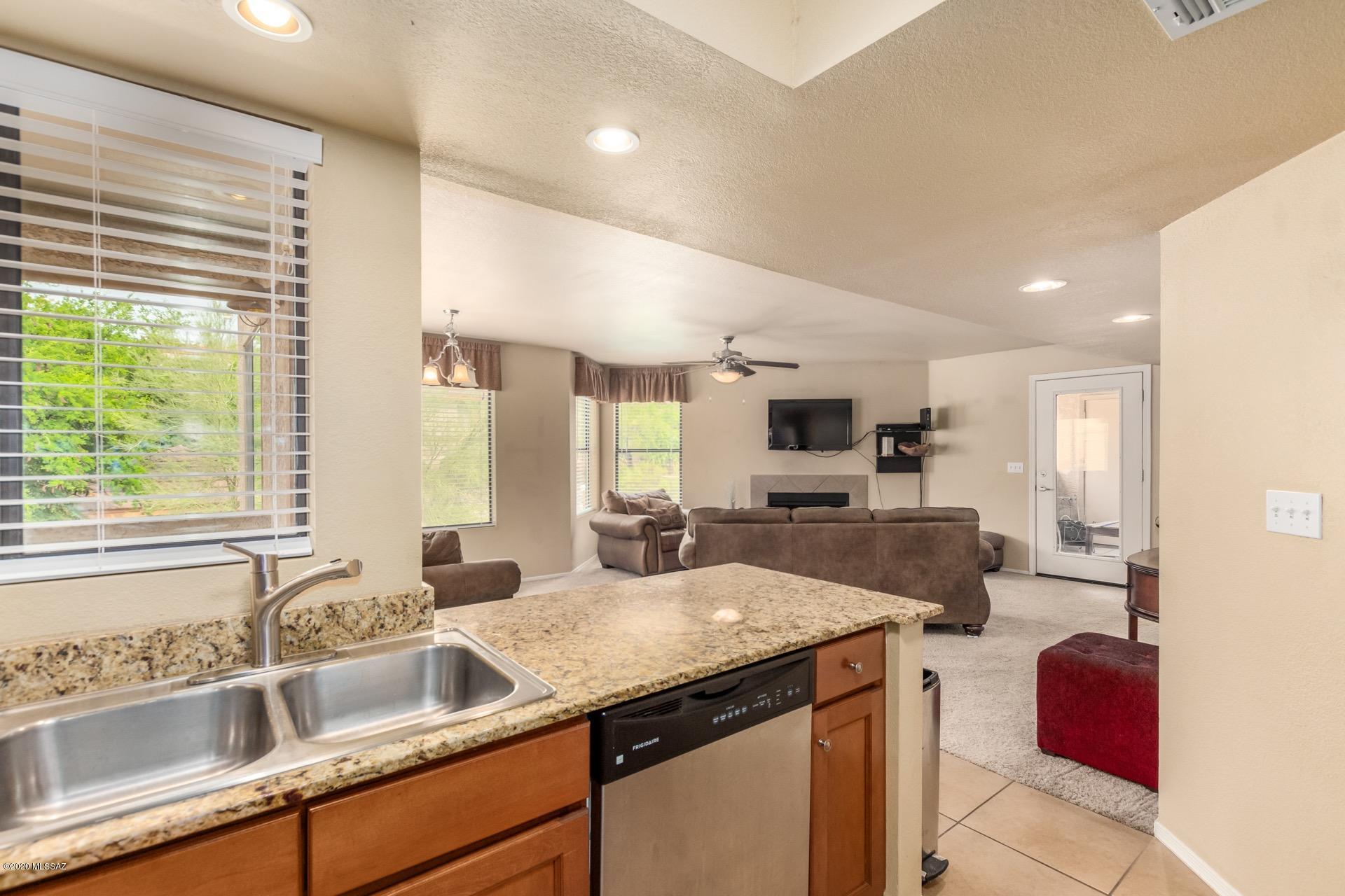 Villas at Sabino Canyon Condominiums - Residential