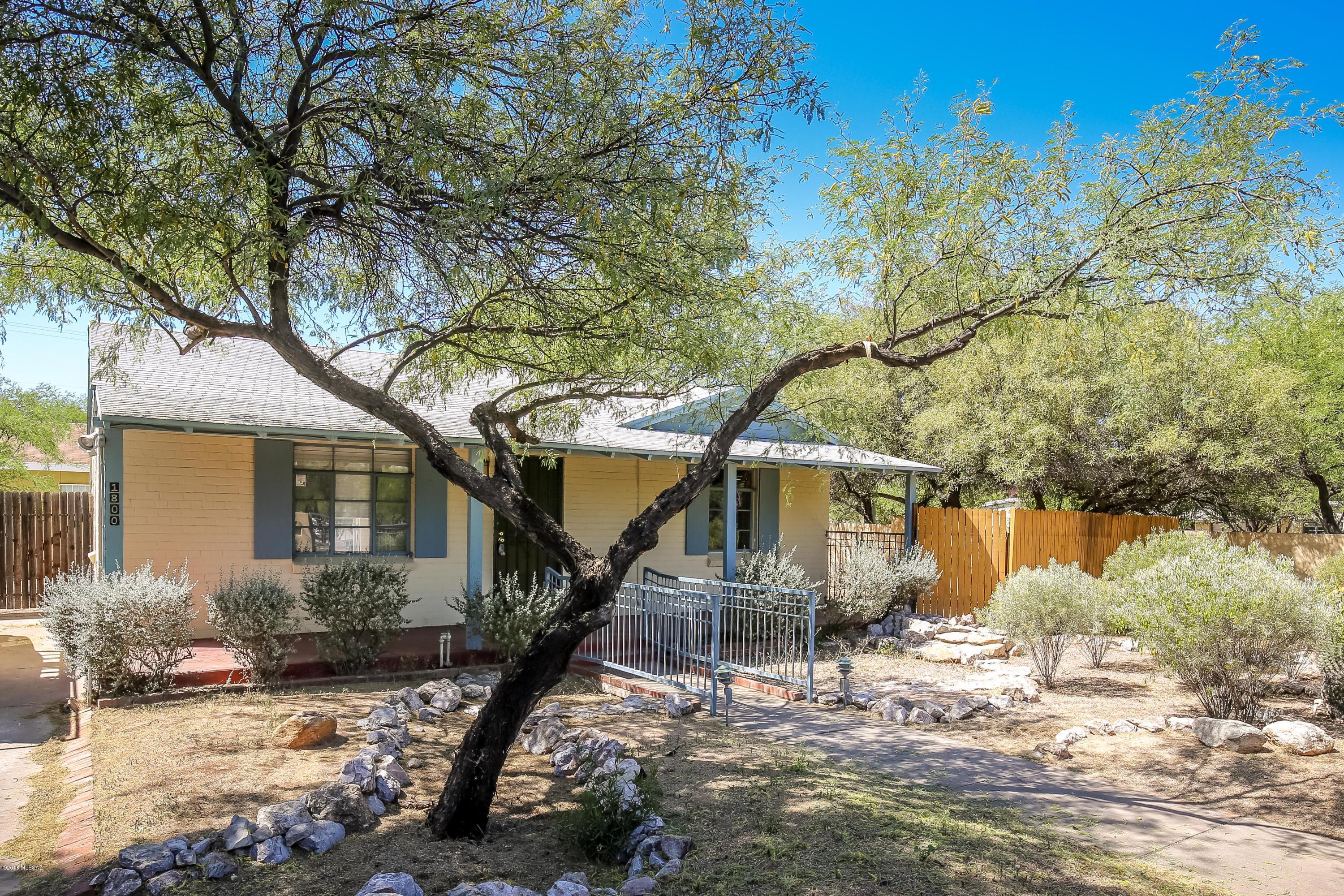 Lovely U of A area rental near the U of A Football Stadium! This spacious two Bedroom home has beautiful hardwood floors and even a fully walled/gated yard with off street parking less than 1/2 from Arizona Stadium.  This home is great if your a student or professor as its conveniently located within walking distance to U of A campus! Come and see now! Available now!
