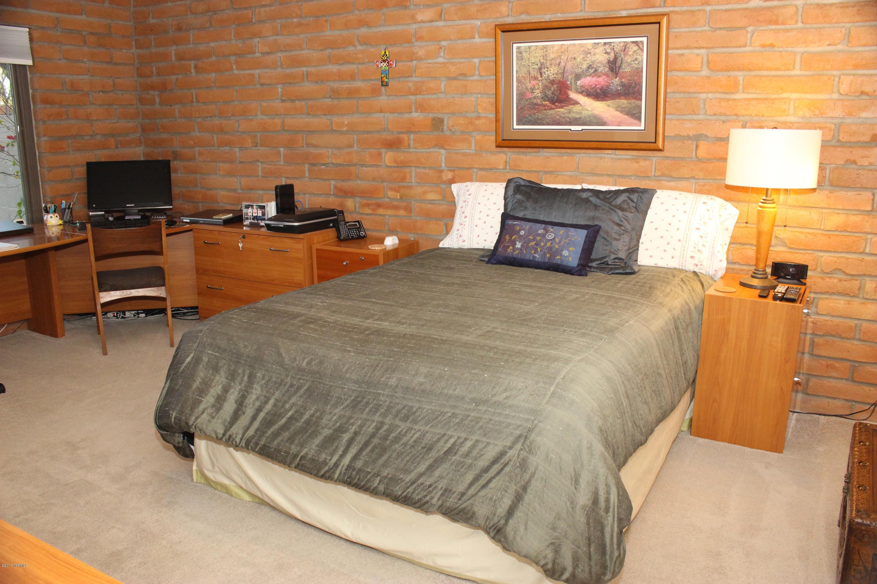 La Bella Vista (1-80) - Residential