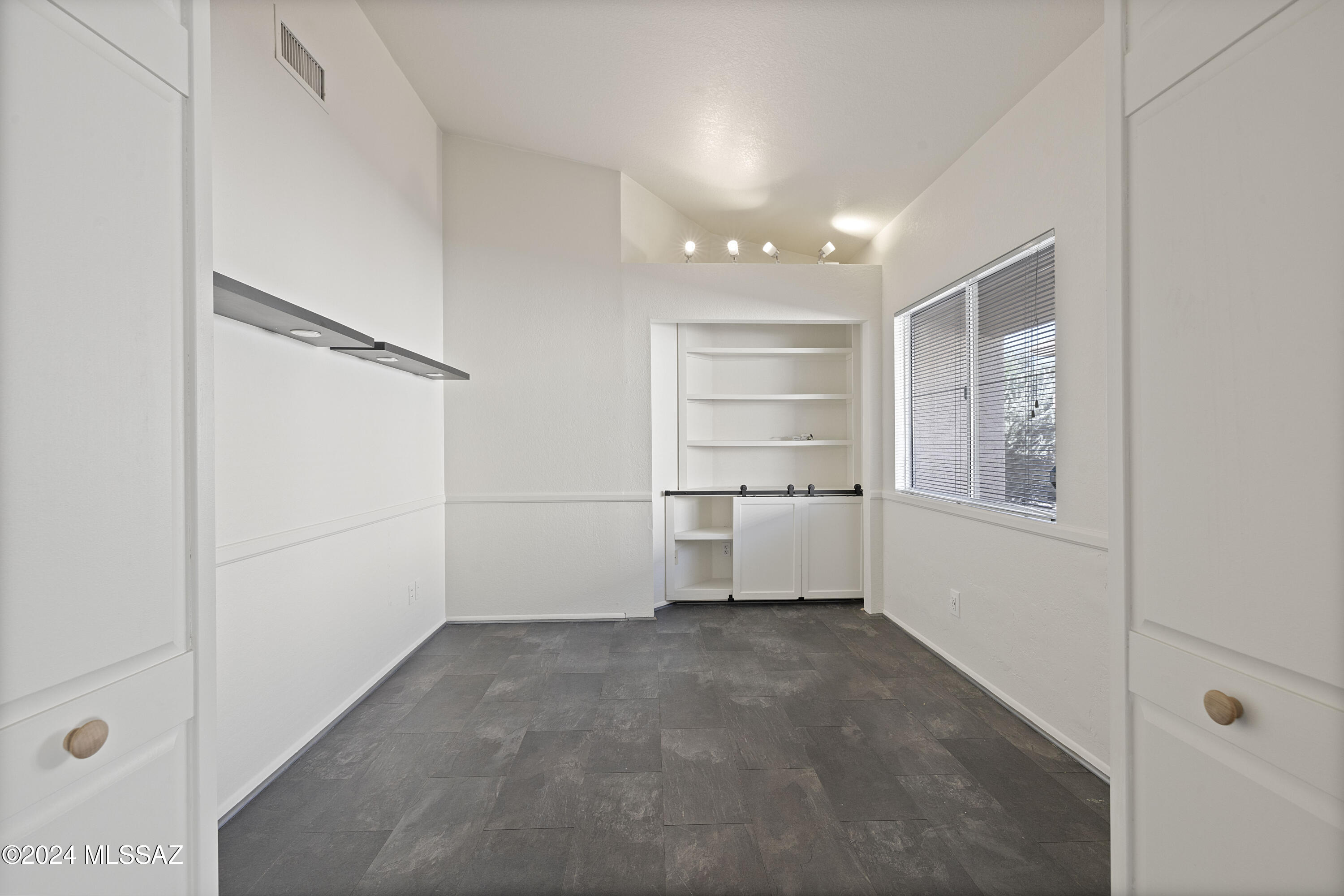 Silver Pass (1-276) - Residential