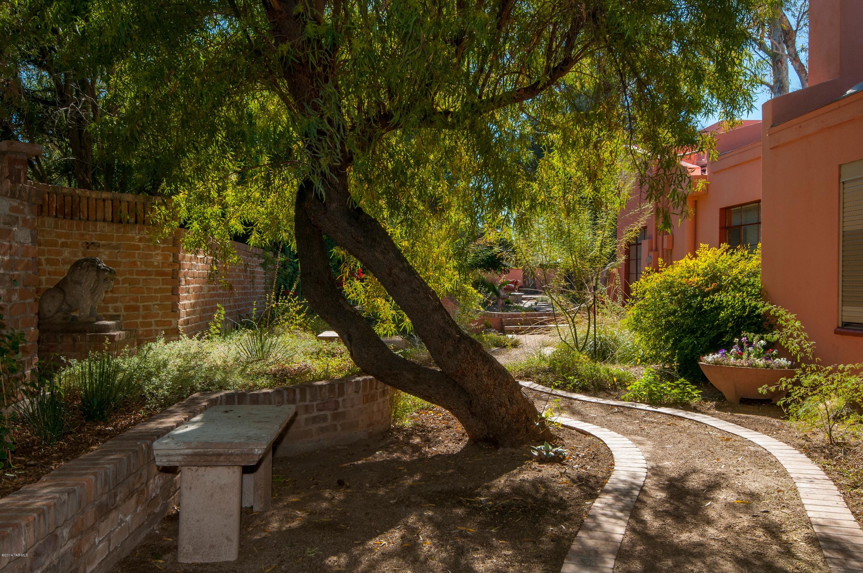 El Encanto Estates - Residential