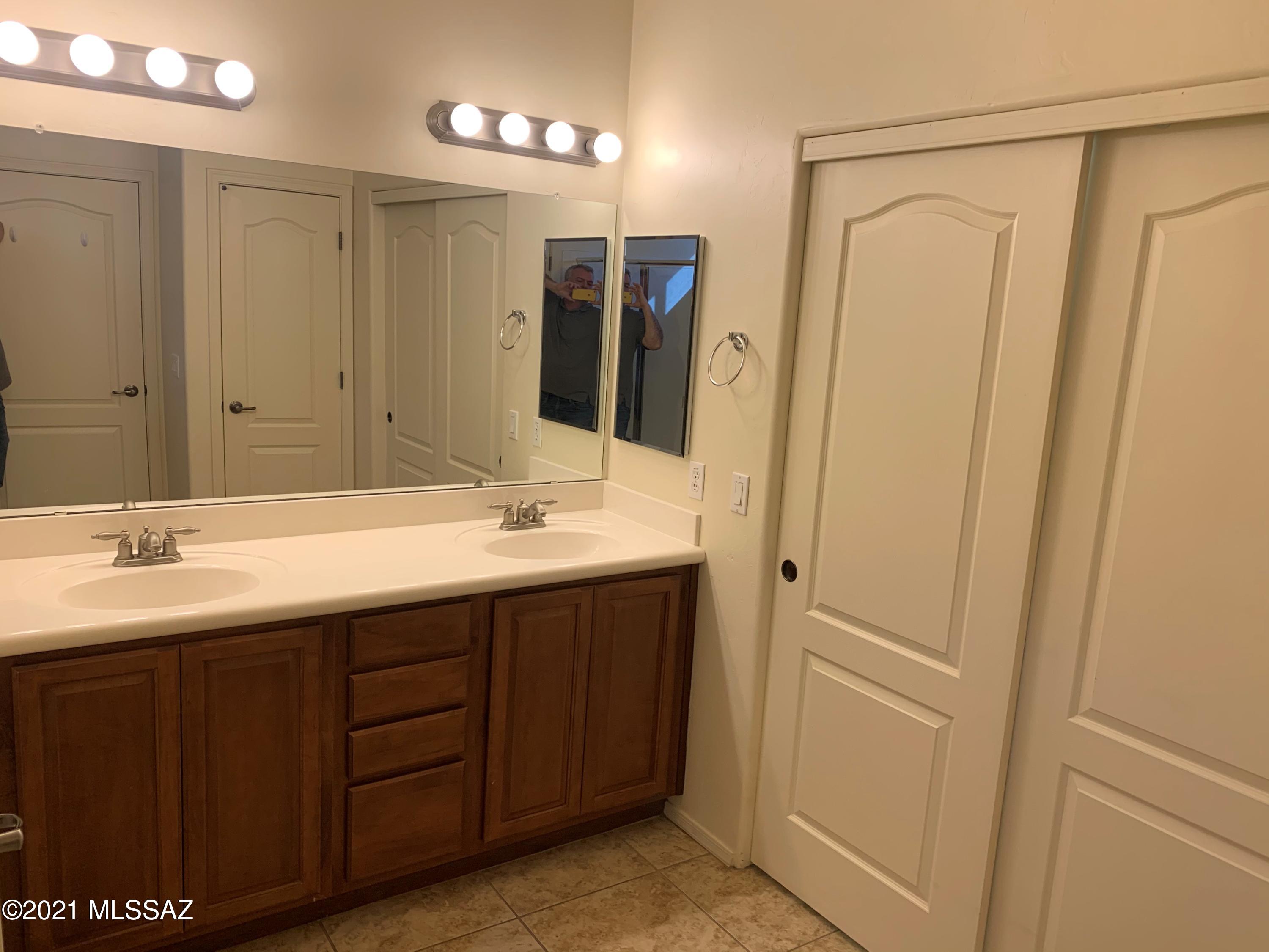 De Anza Links (1-22) - Residential