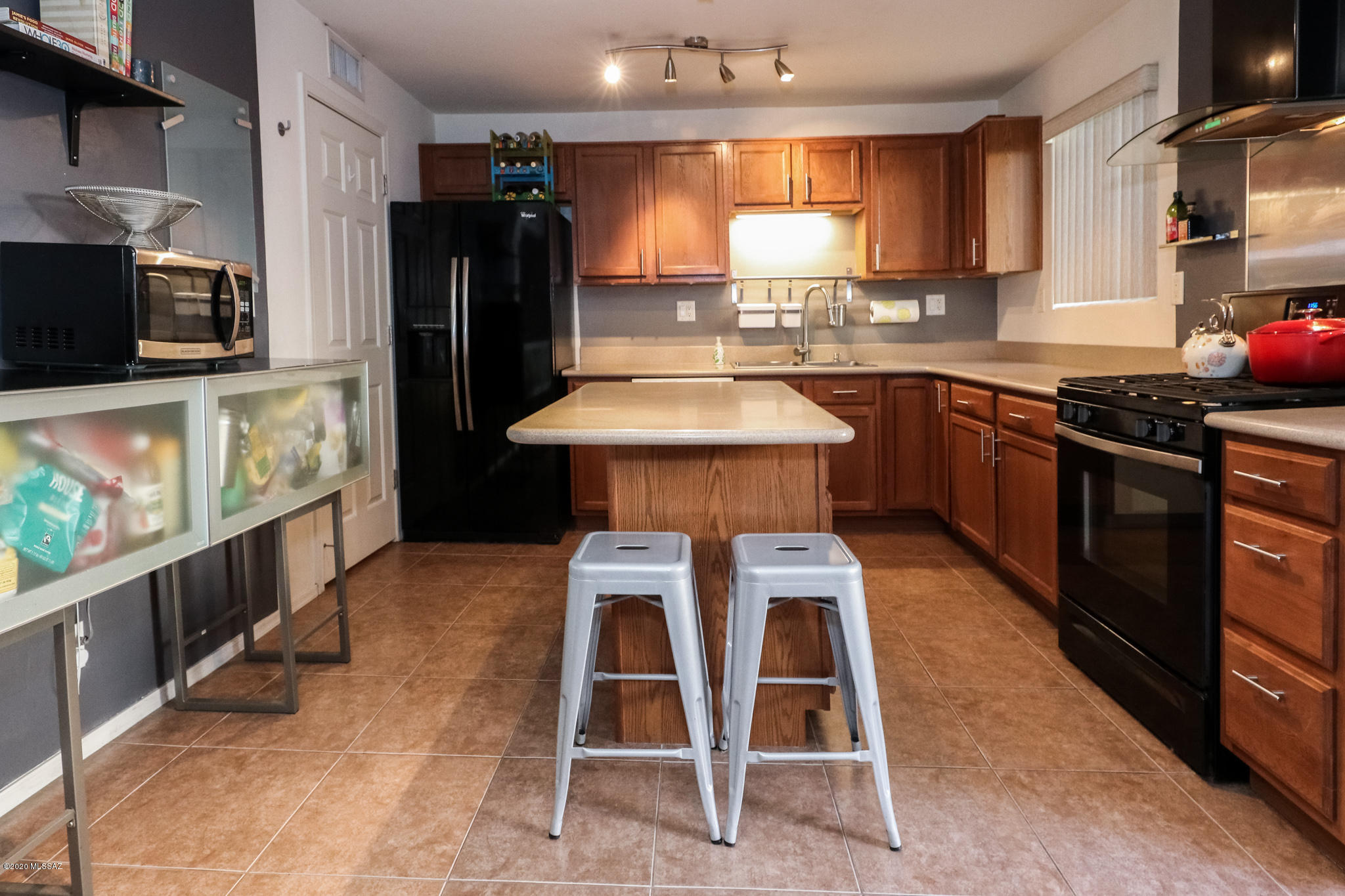 Villa Venice Condos - Residential