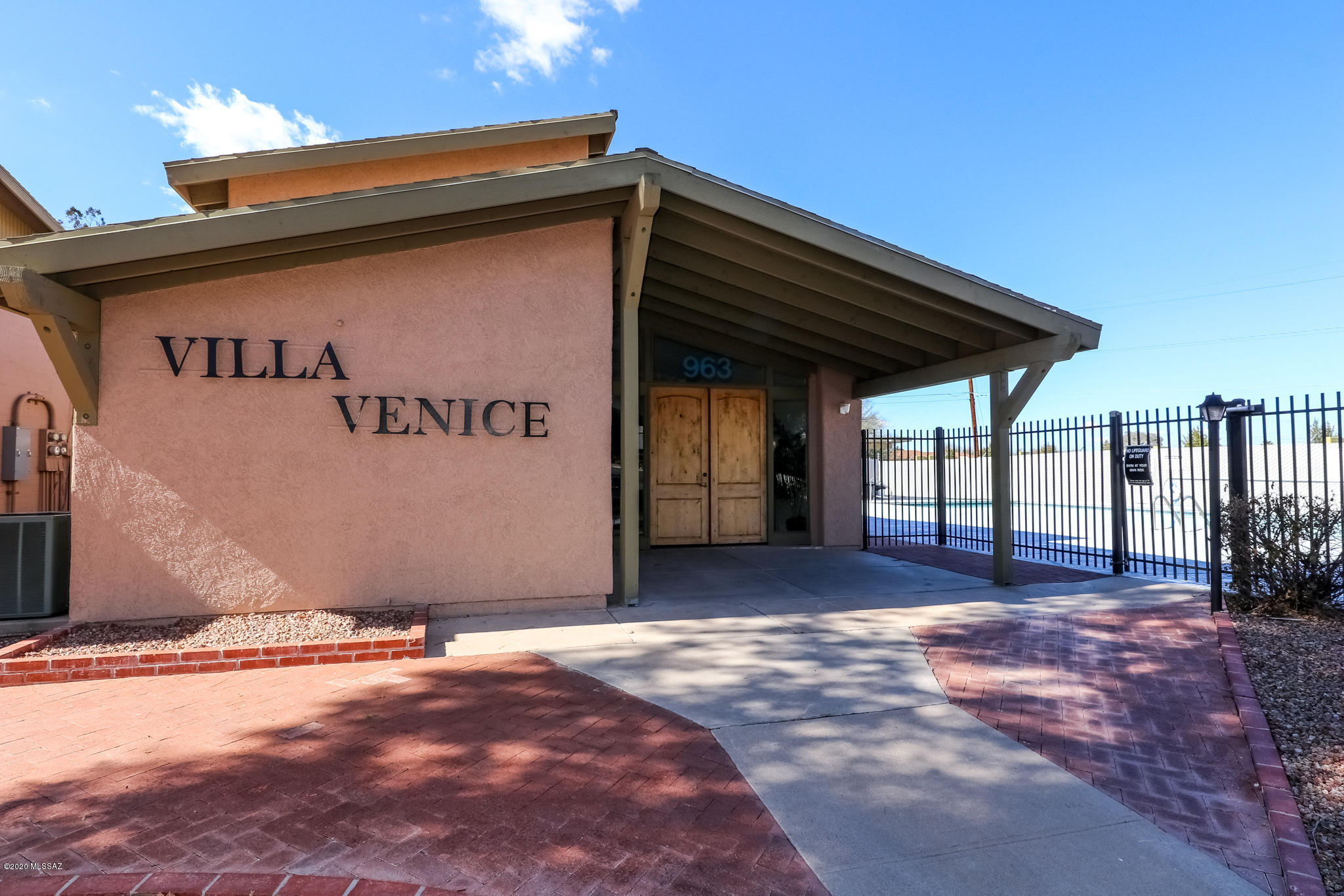 Villa Venice Condos - Residential