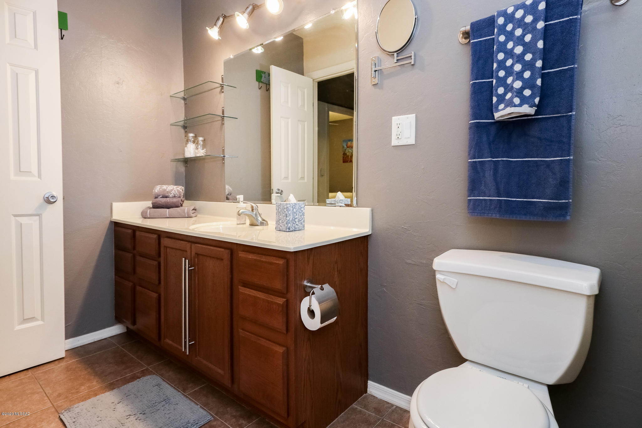 Villa Venice Condos - Residential