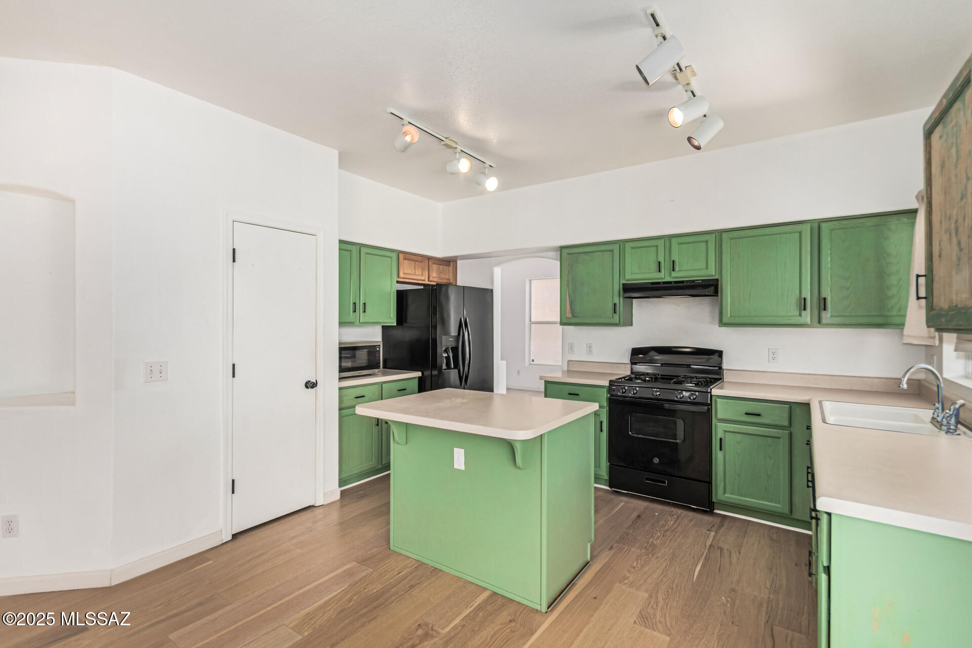 Silver Pass (1-276) - Residential