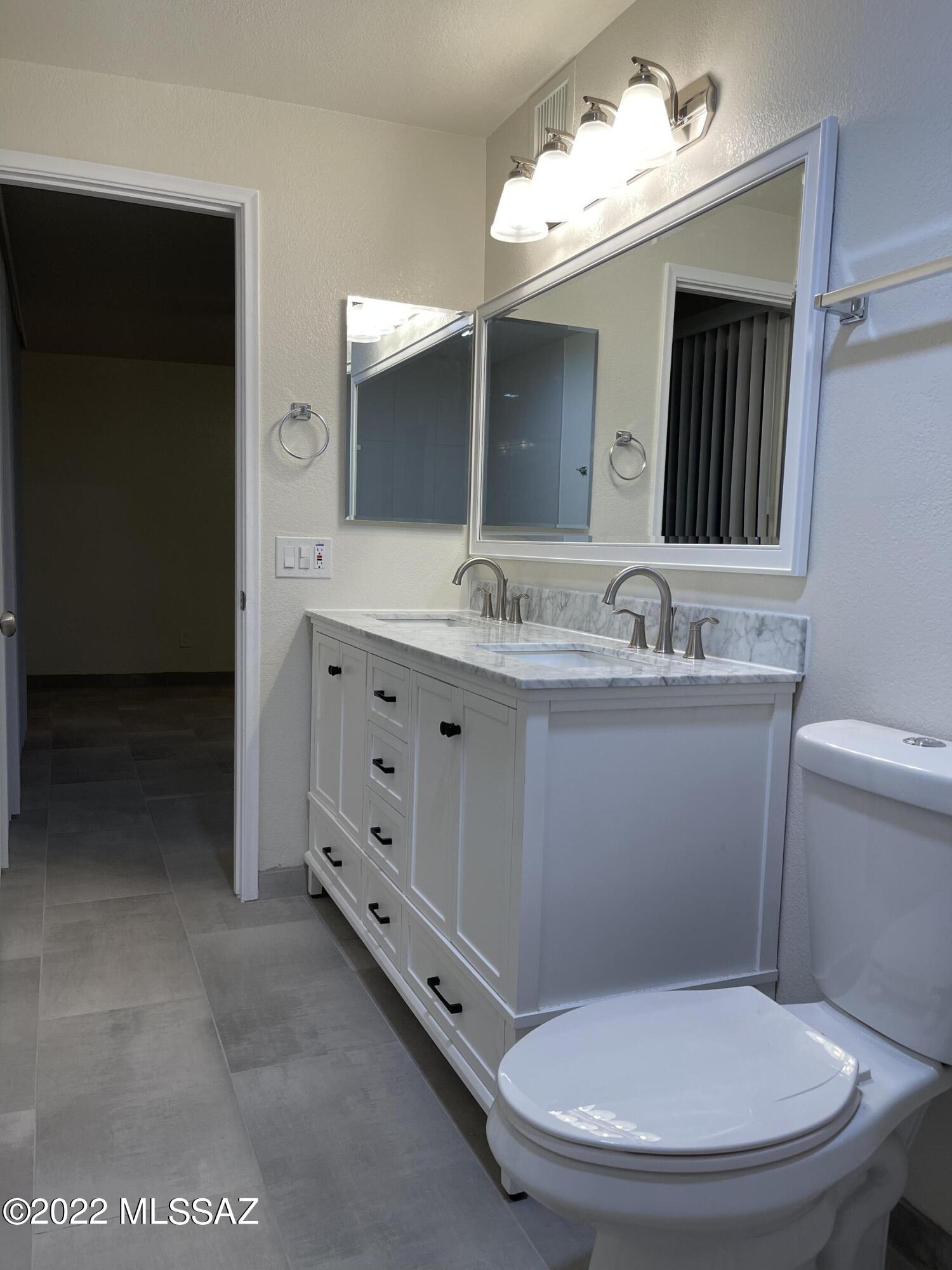 Tres Lomas North 3  (1-81) - Residential Lease
