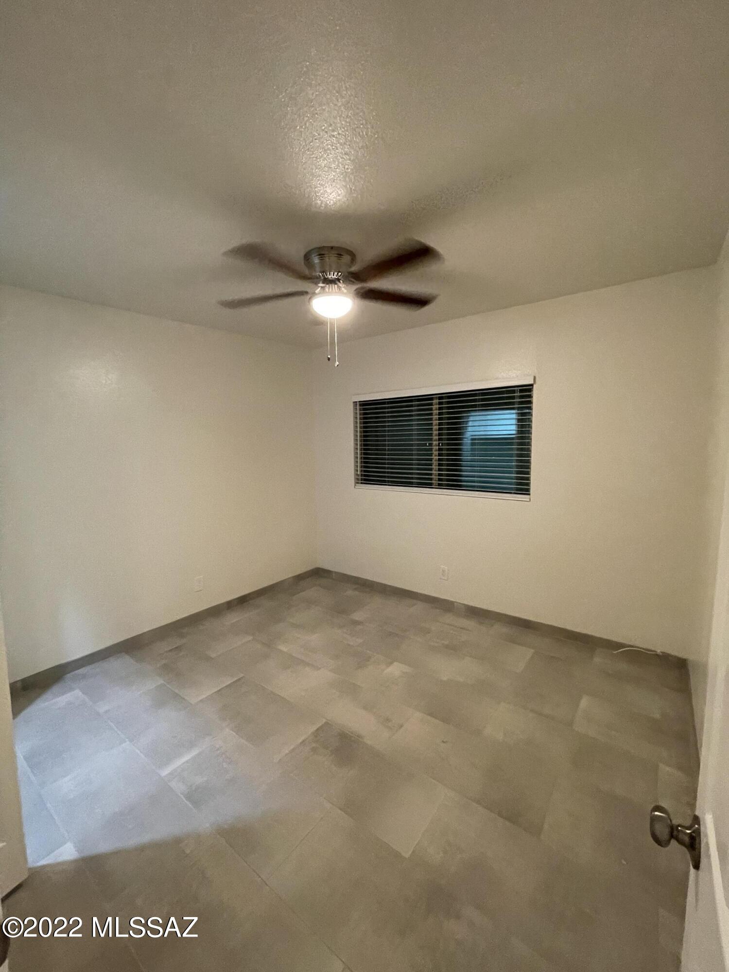 Tres Lomas North 3  (1-81) - Residential Lease