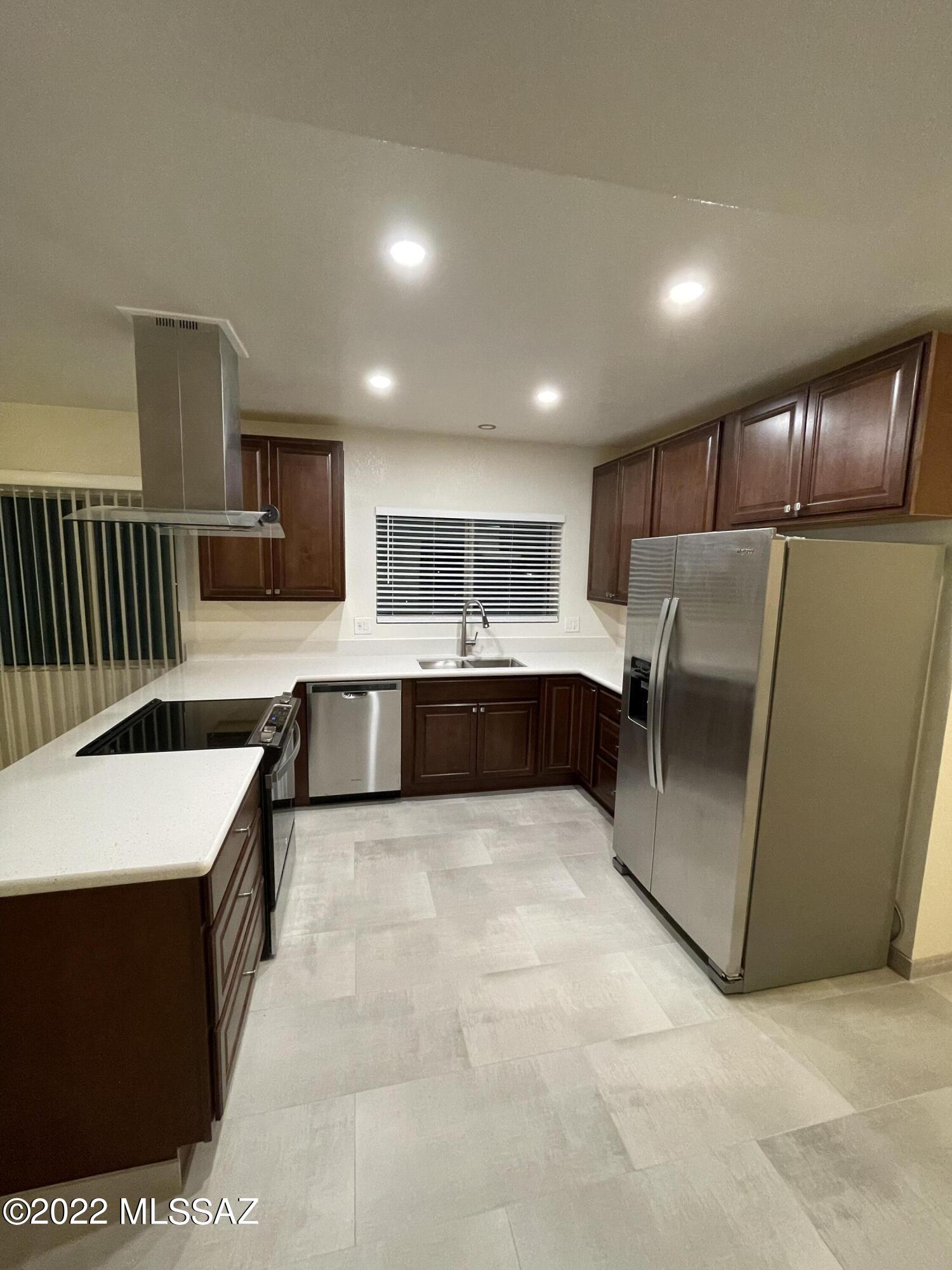 Tres Lomas North 3  (1-81) - Residential Lease
