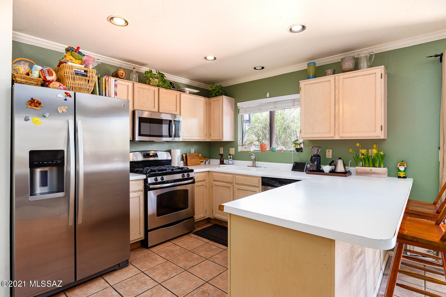 Country Club(1-221) - Residential
