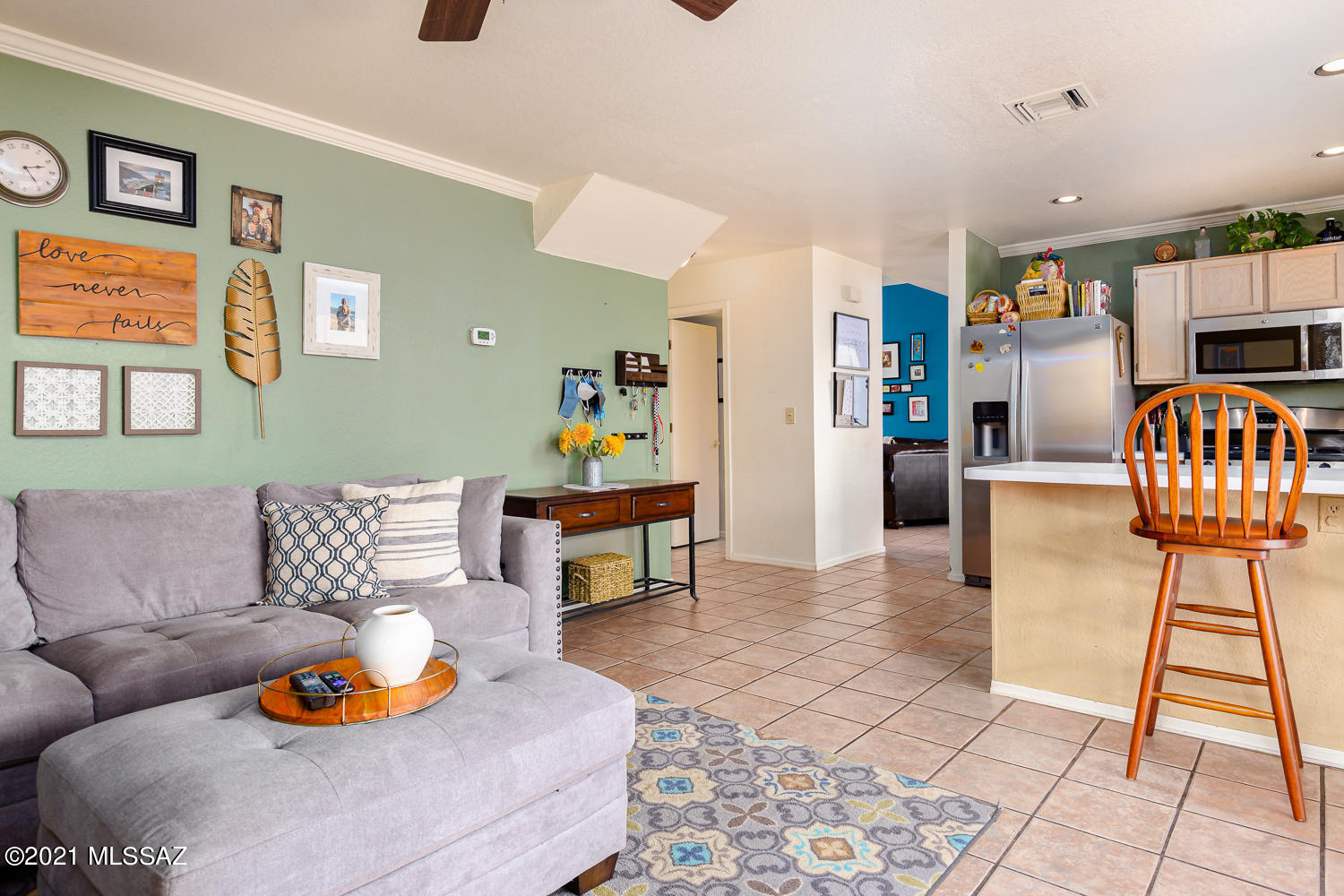 Country Club(1-221) - Residential