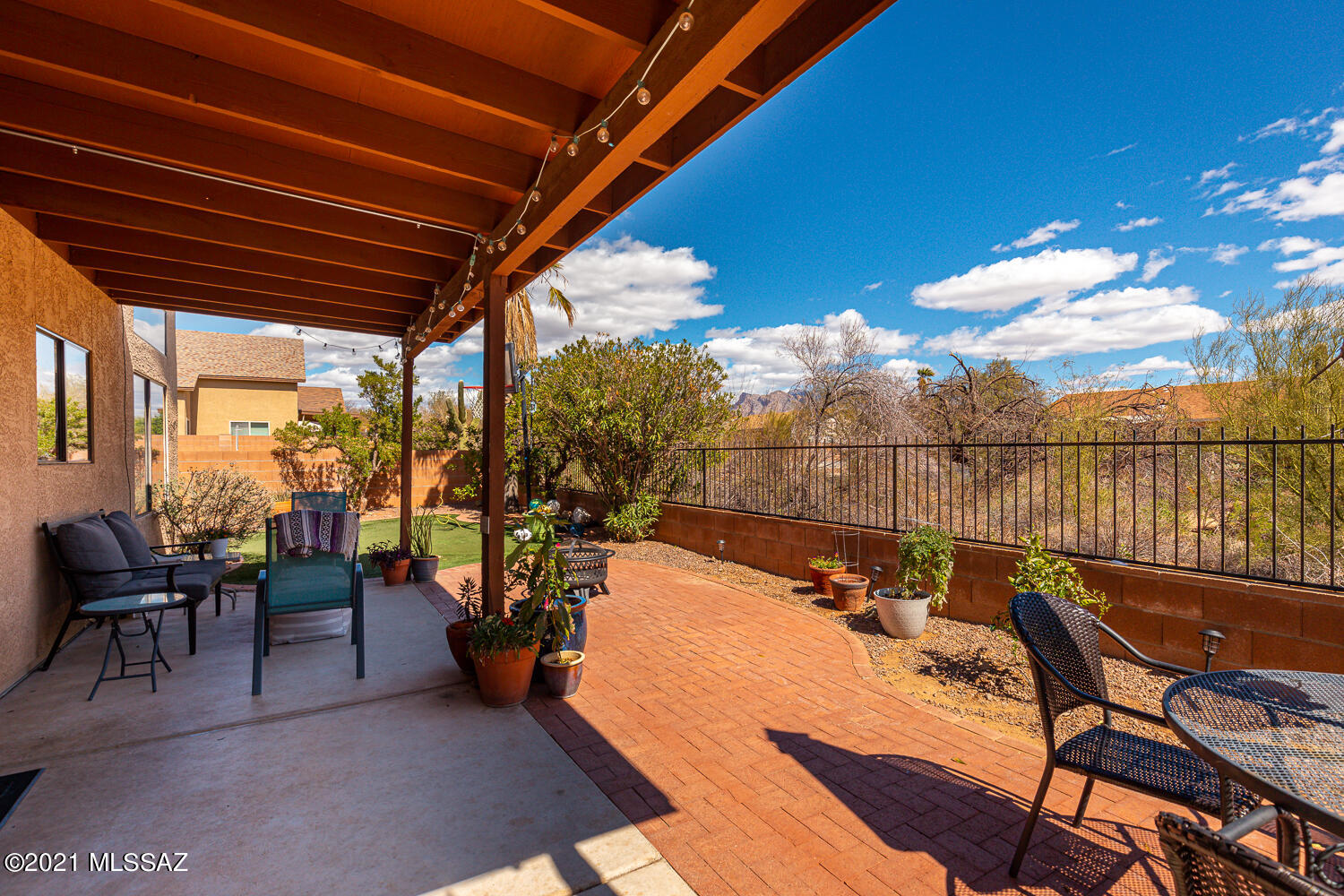 Country Club(1-221) - Residential