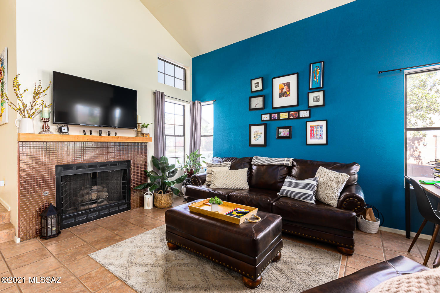 Country Club(1-221) - Residential