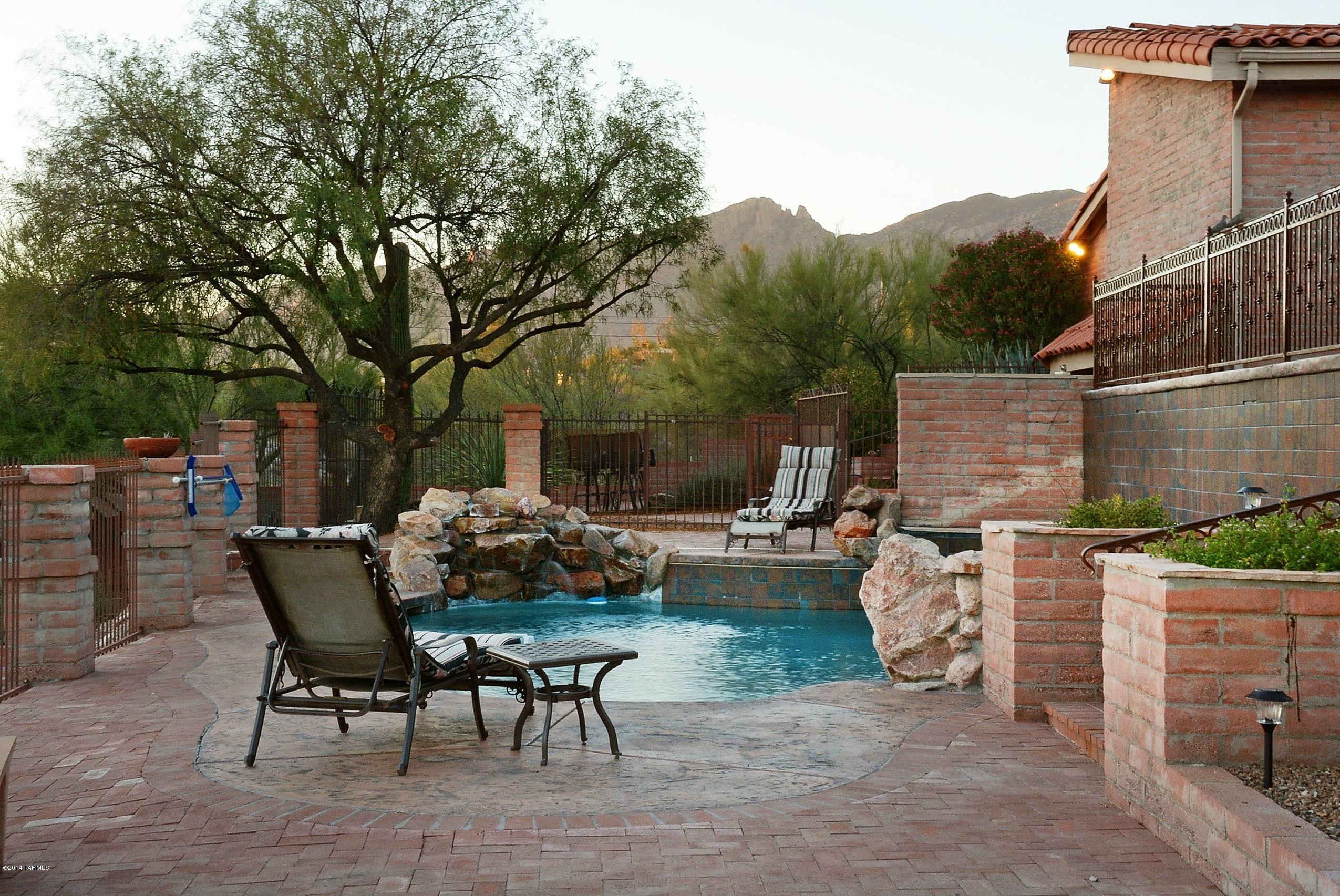 River Ridge (1-17) - Residential Lease