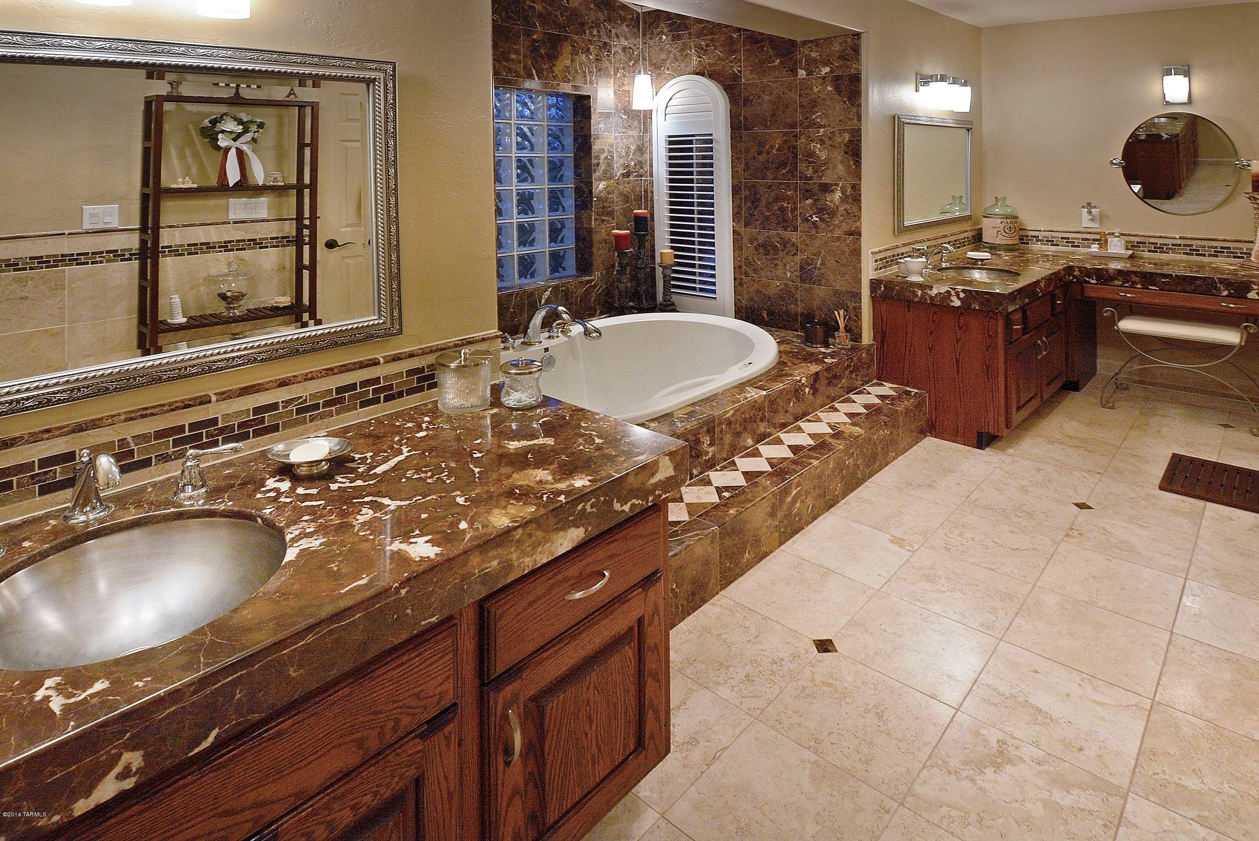 River Ridge (1-17) - Residential Lease